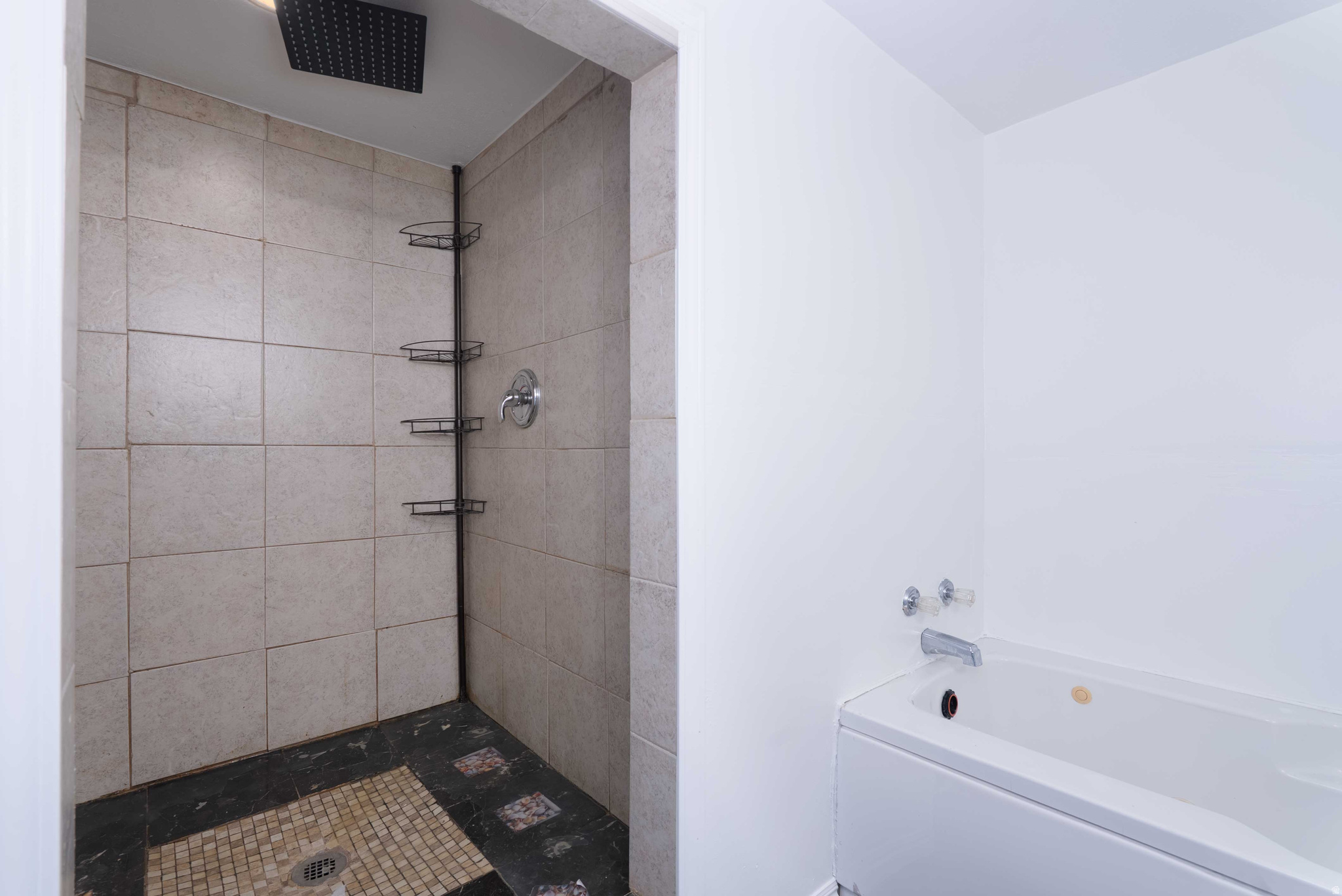 BONNIE LASS - Residential