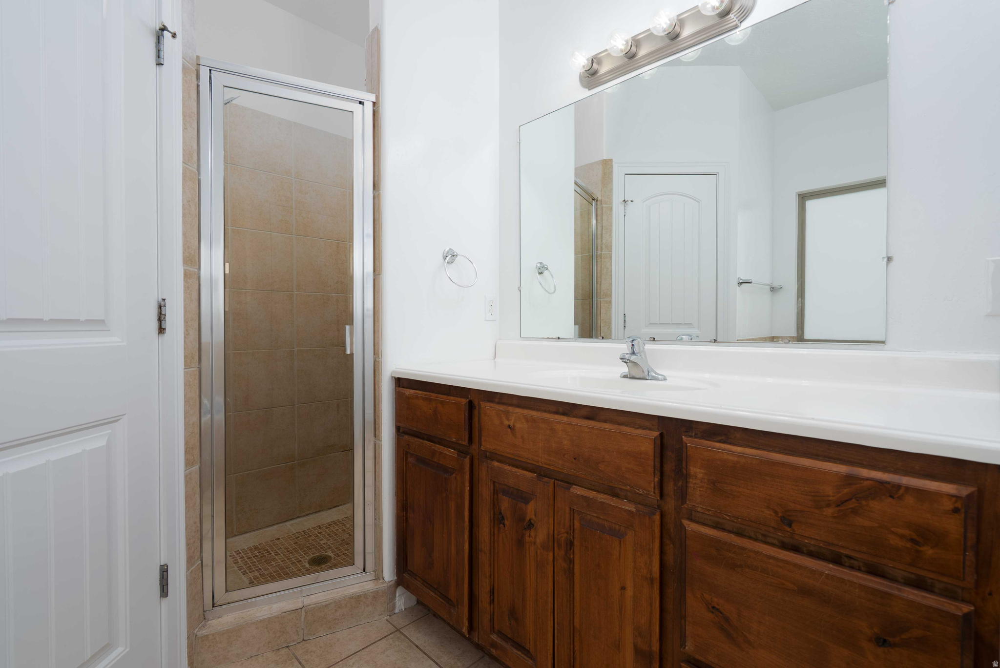 BONNIE LASS - Residential