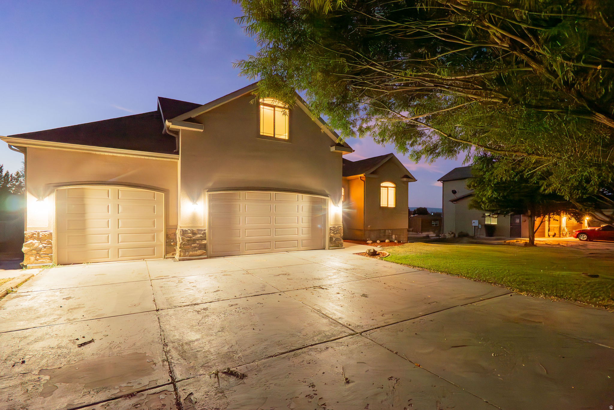 BONNIE LASS - Residential