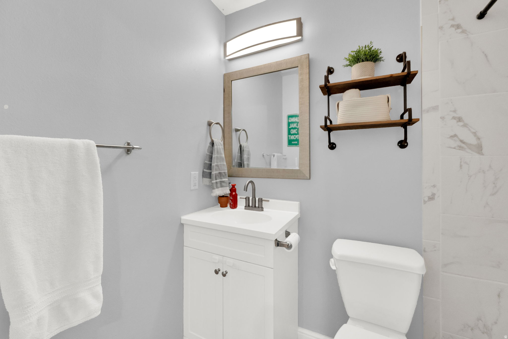 ABSALOM COURT - Residential