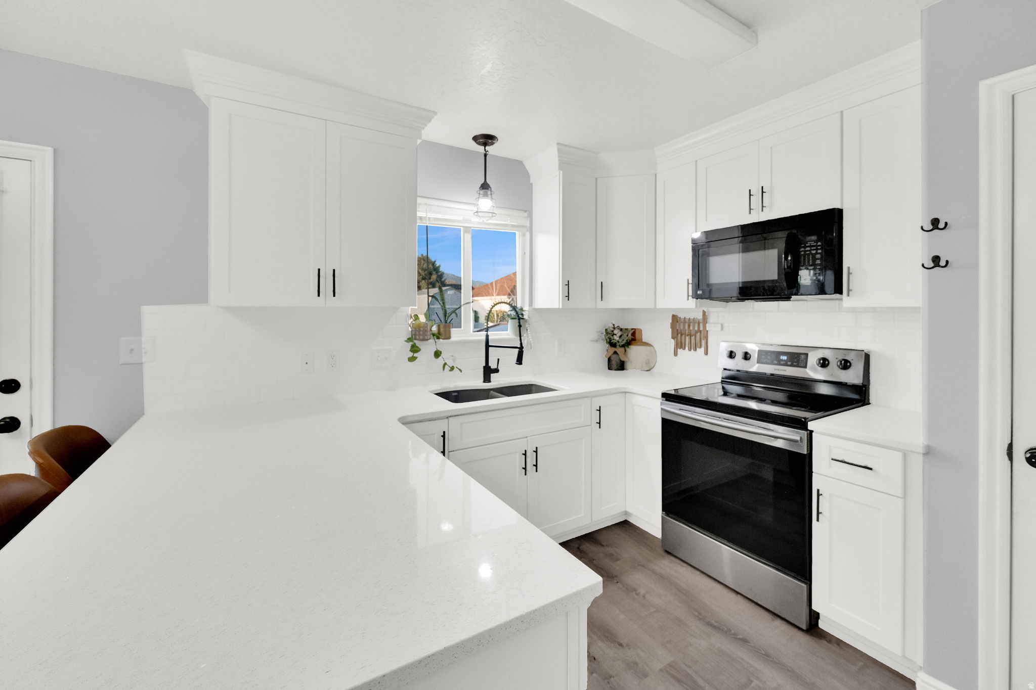 ABSALOM COURT - Residential