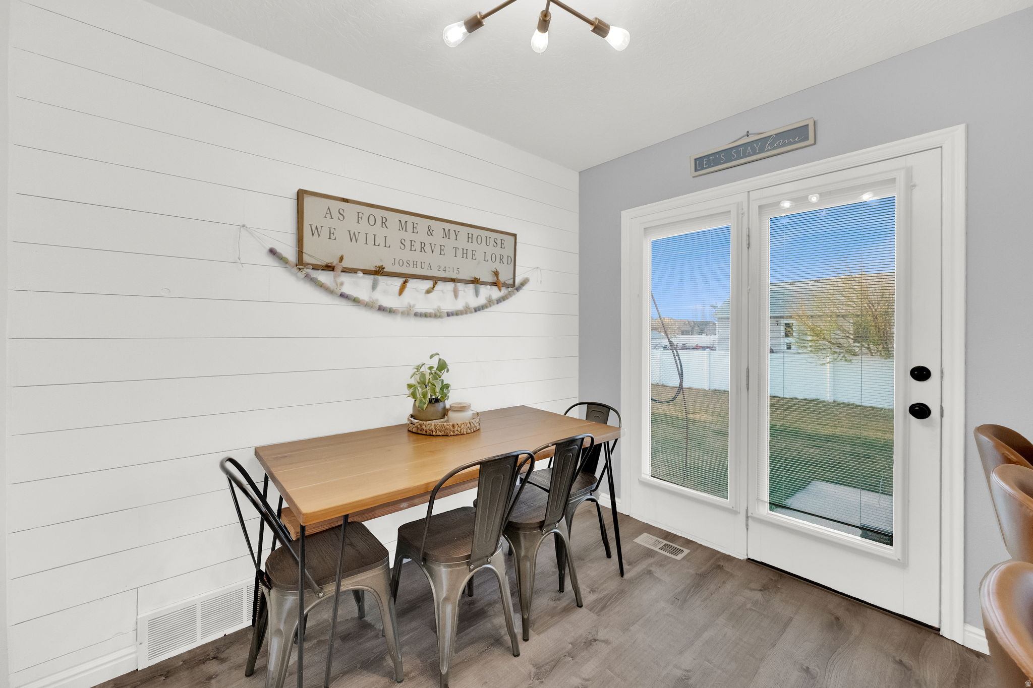 ABSALOM COURT - Residential