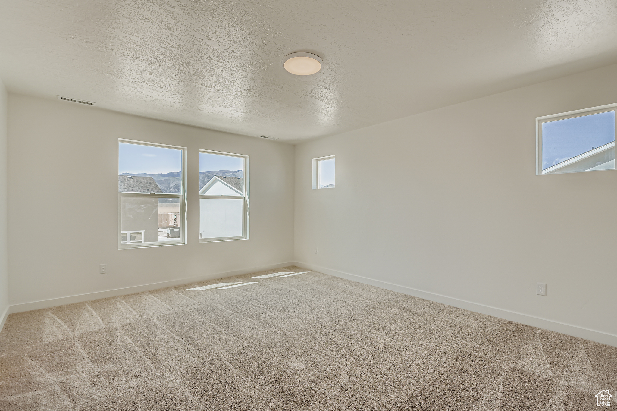 ESTATES AT PINNACLES AT EAGLE MOUNTAIN - Residential