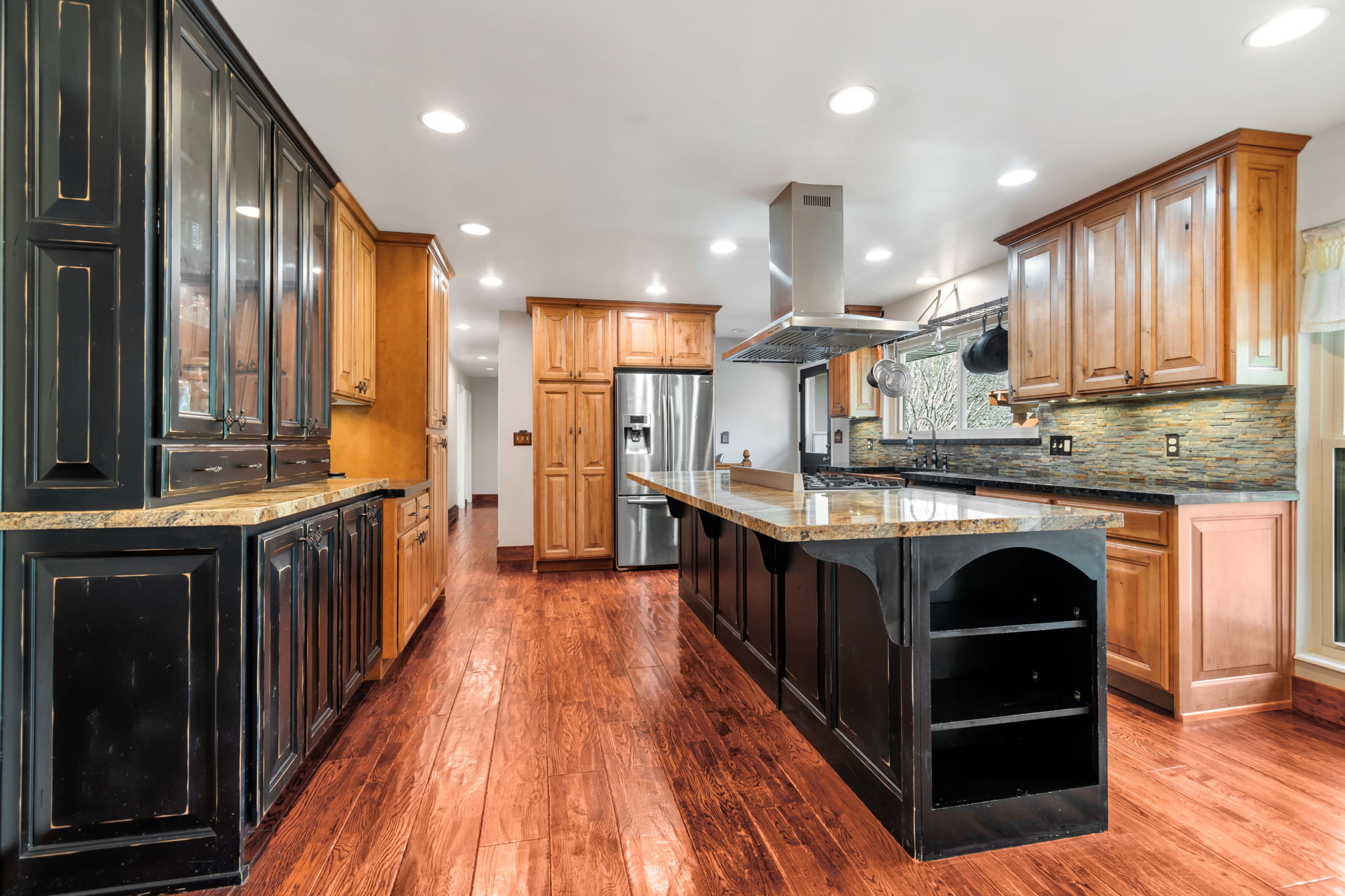 WILLOW CREEK - Residential