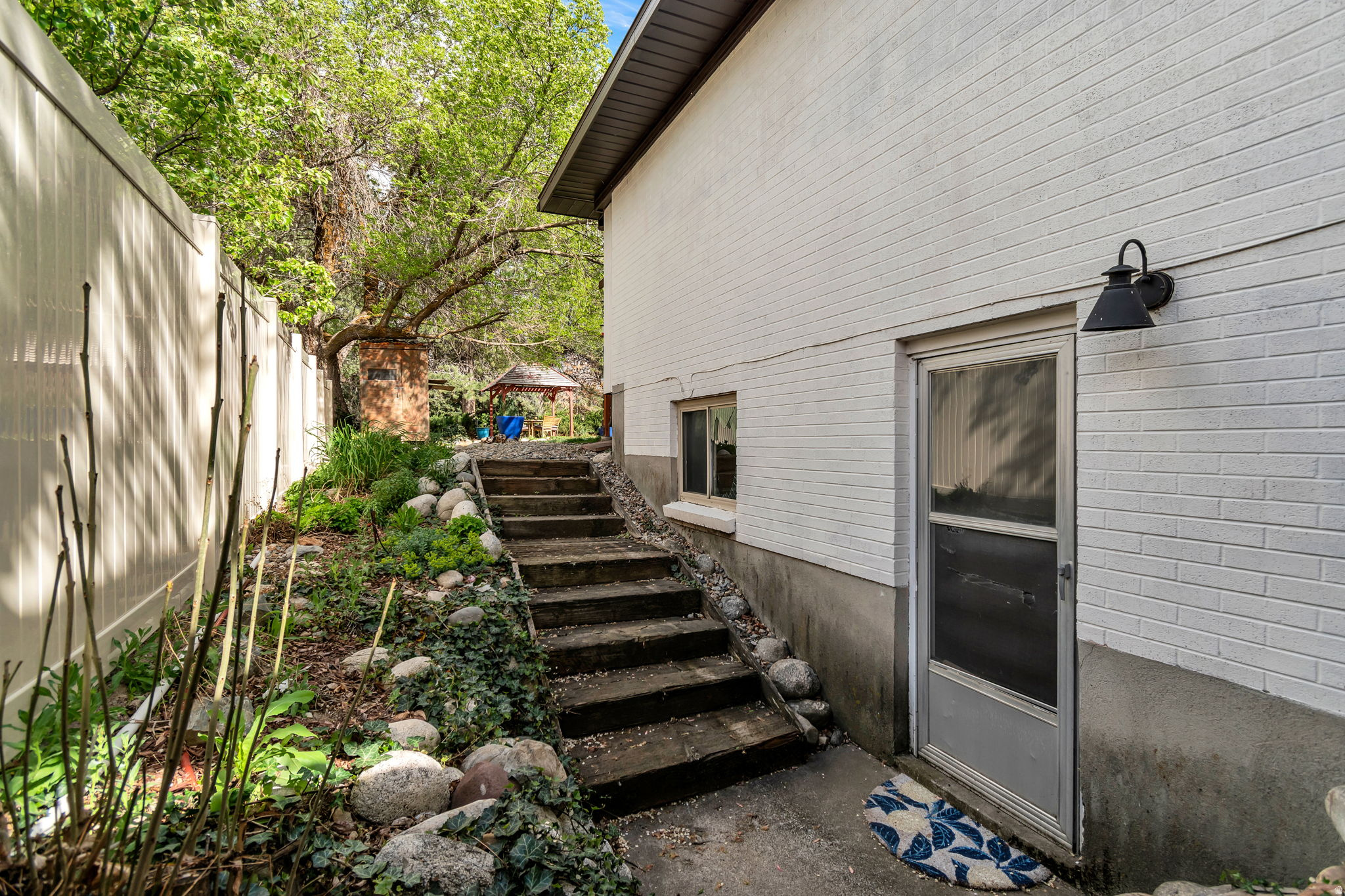 WILLOW CREEK - Residential