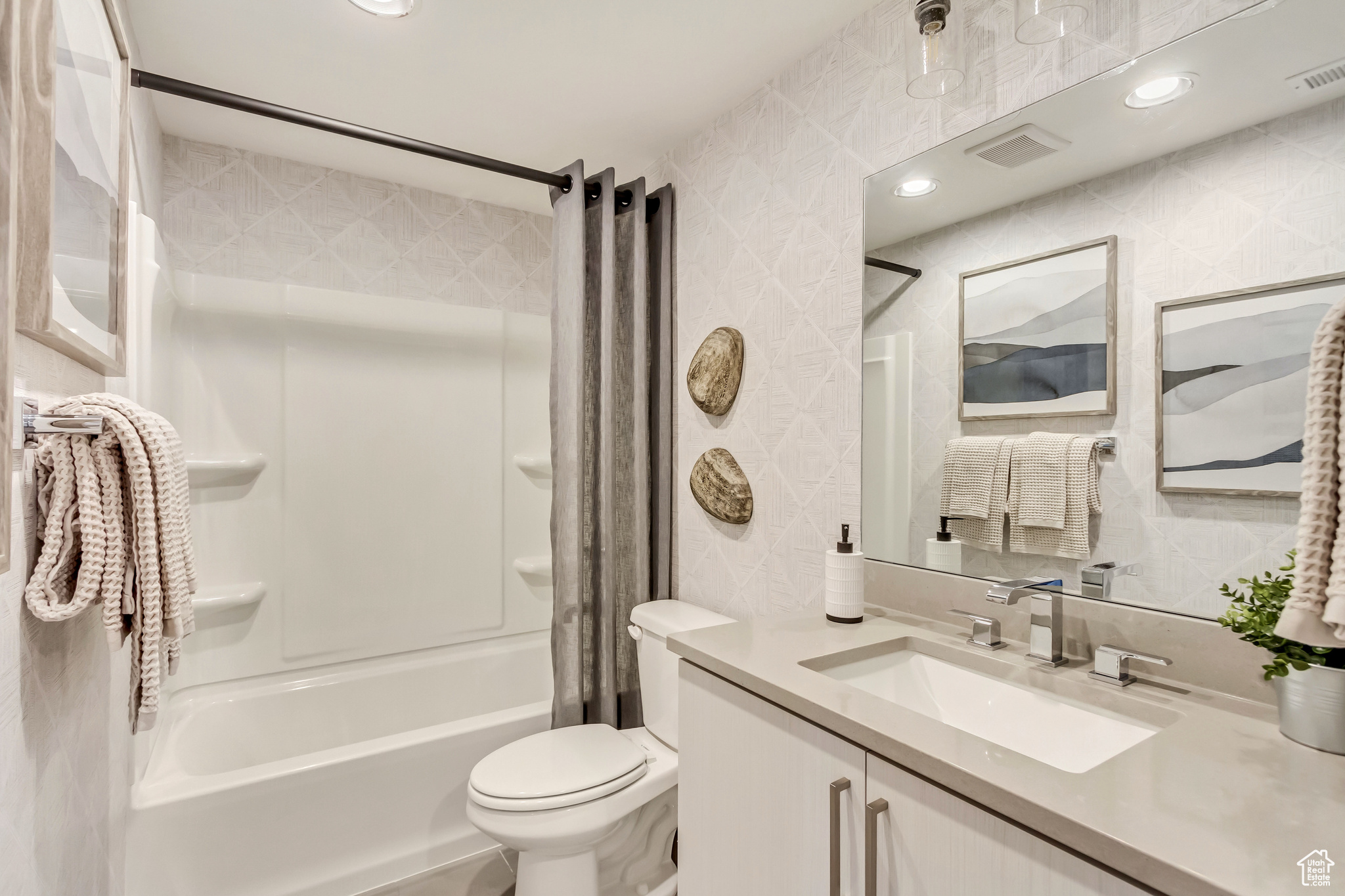 HARMONY PLACE - Residential