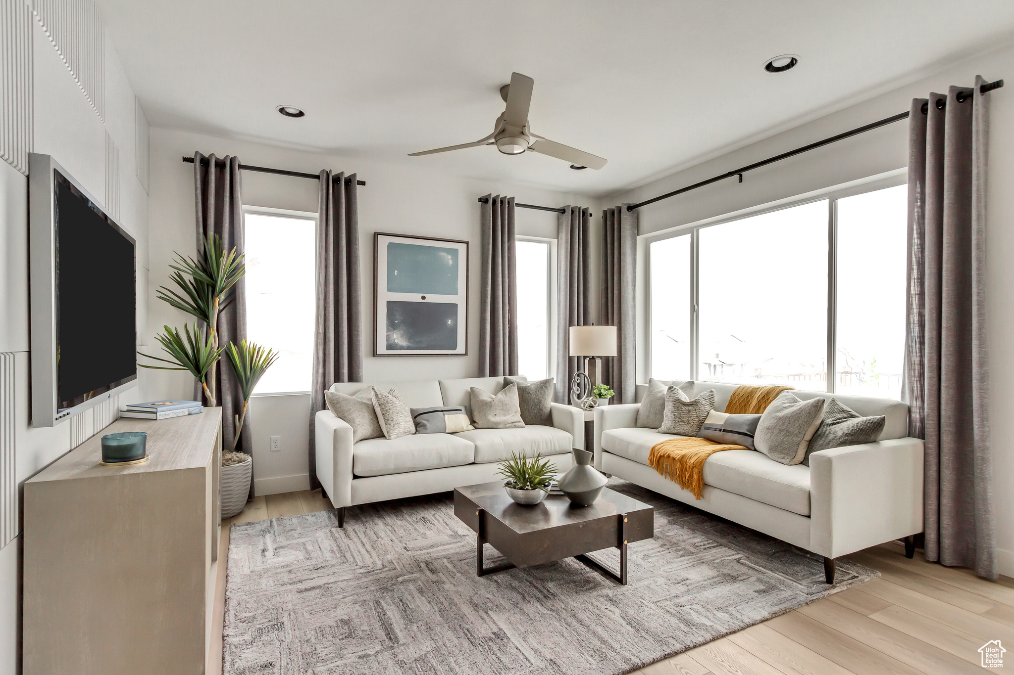 HARMONY PLACE - Residential