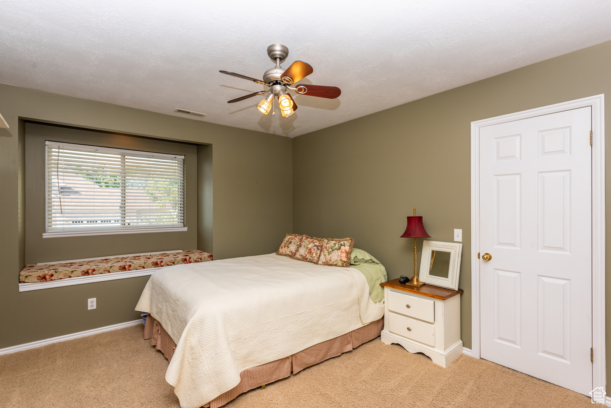 ROLLING HILLS ESTATES SUB - Residential