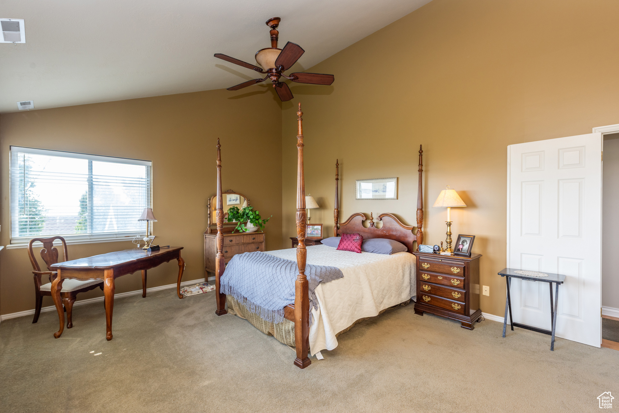 ROLLING HILLS ESTATES SUB - Residential