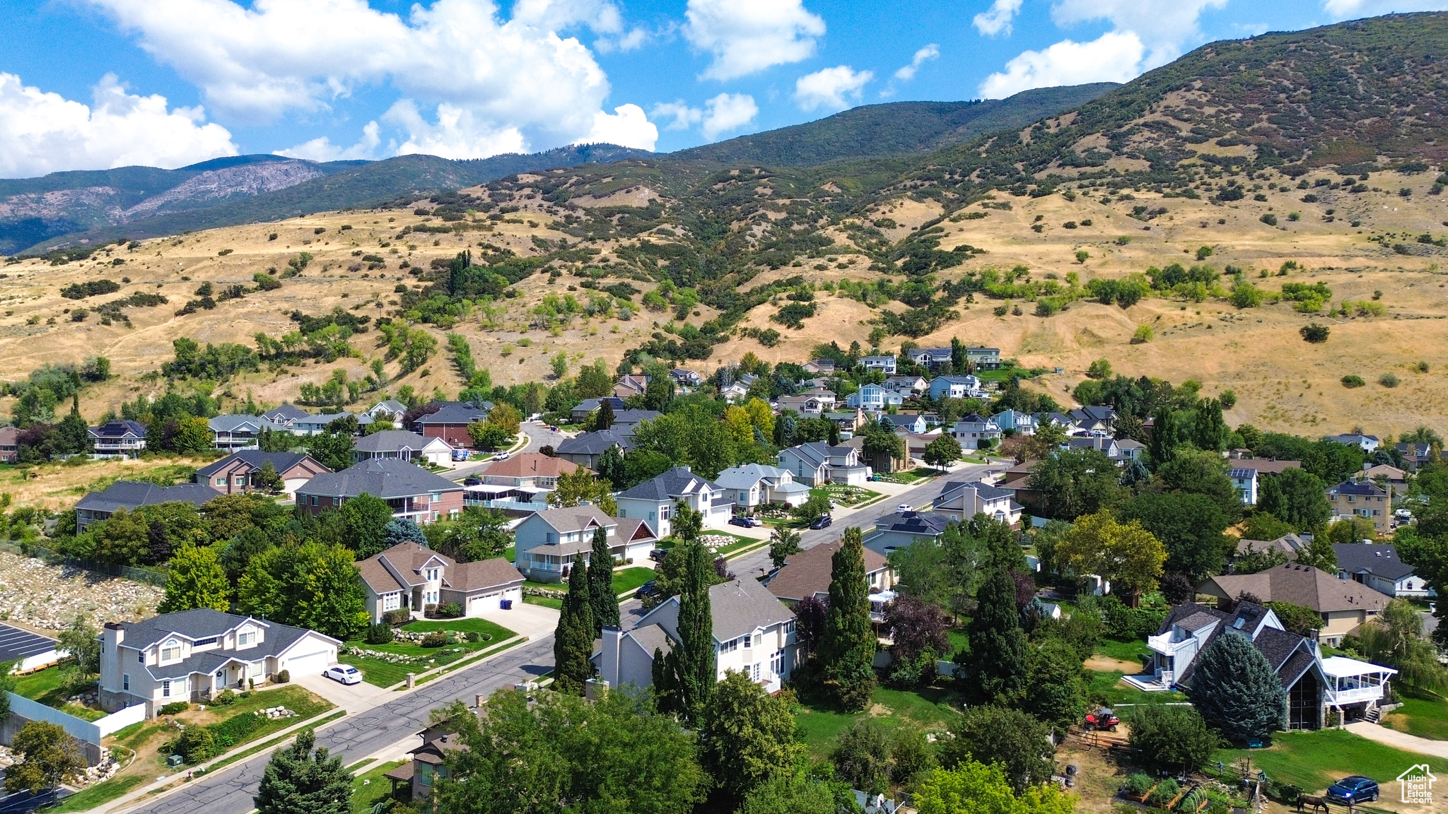 ROLLING HILLS ESTATES SUB - Residential