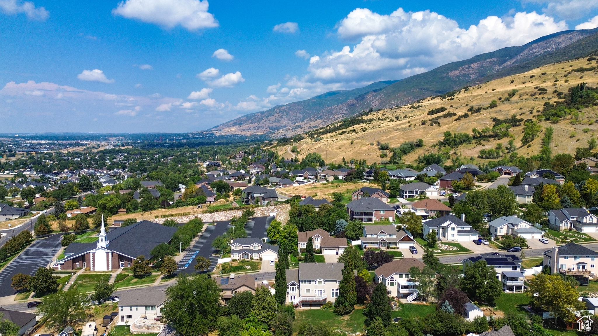 ROLLING HILLS ESTATES SUB - Residential