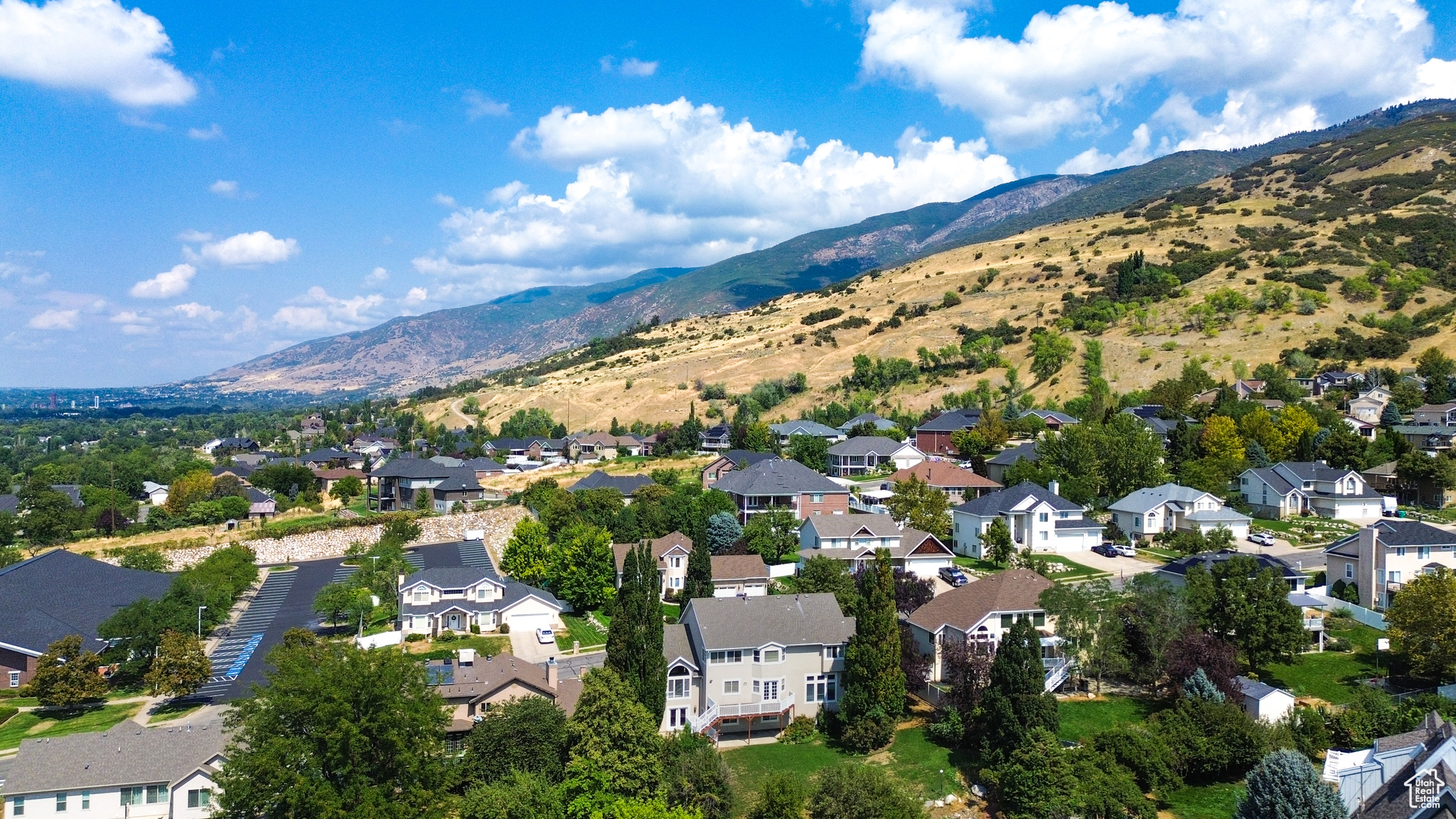 ROLLING HILLS ESTATES SUB - Residential