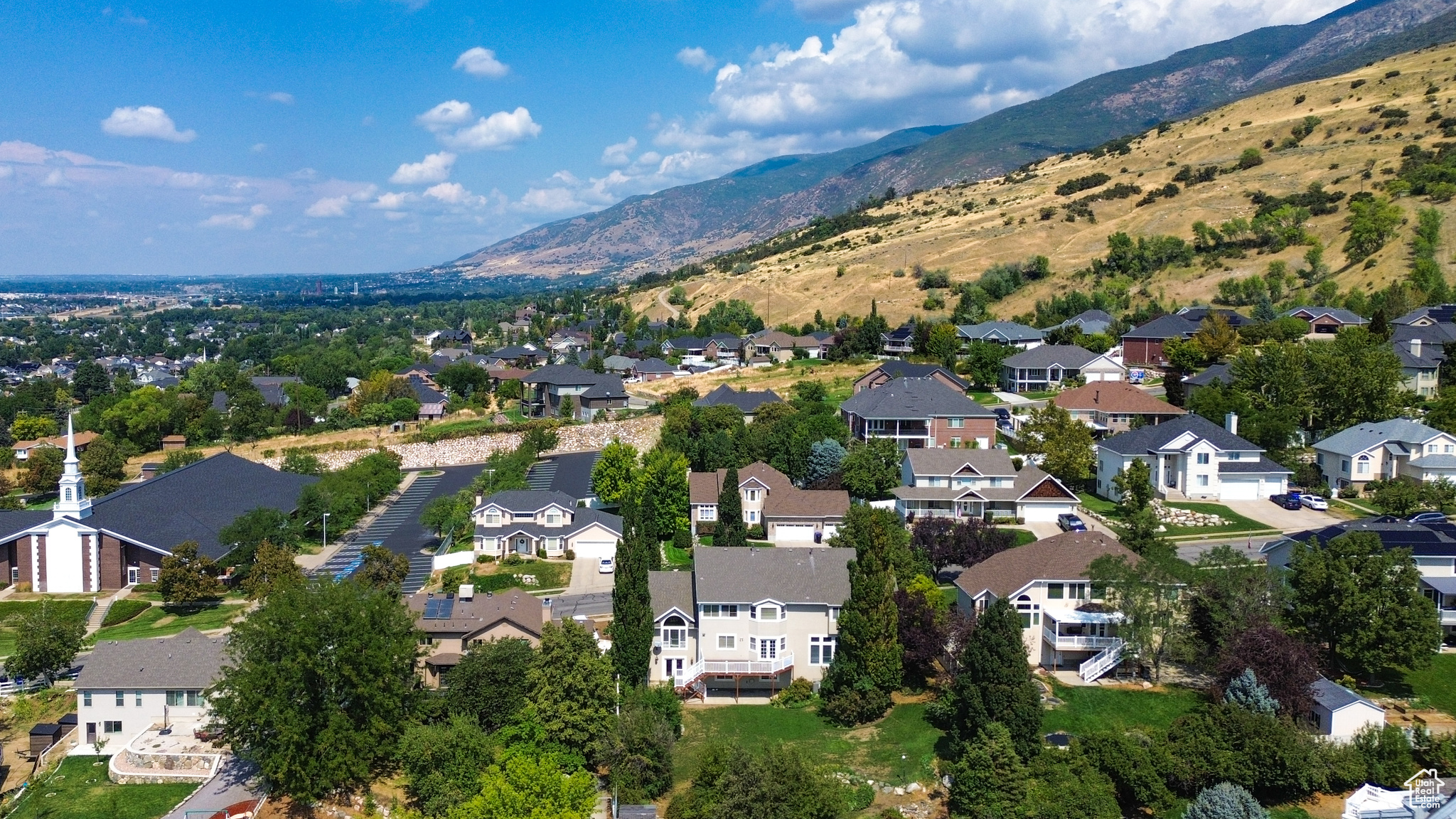 ROLLING HILLS ESTATES SUB - Residential