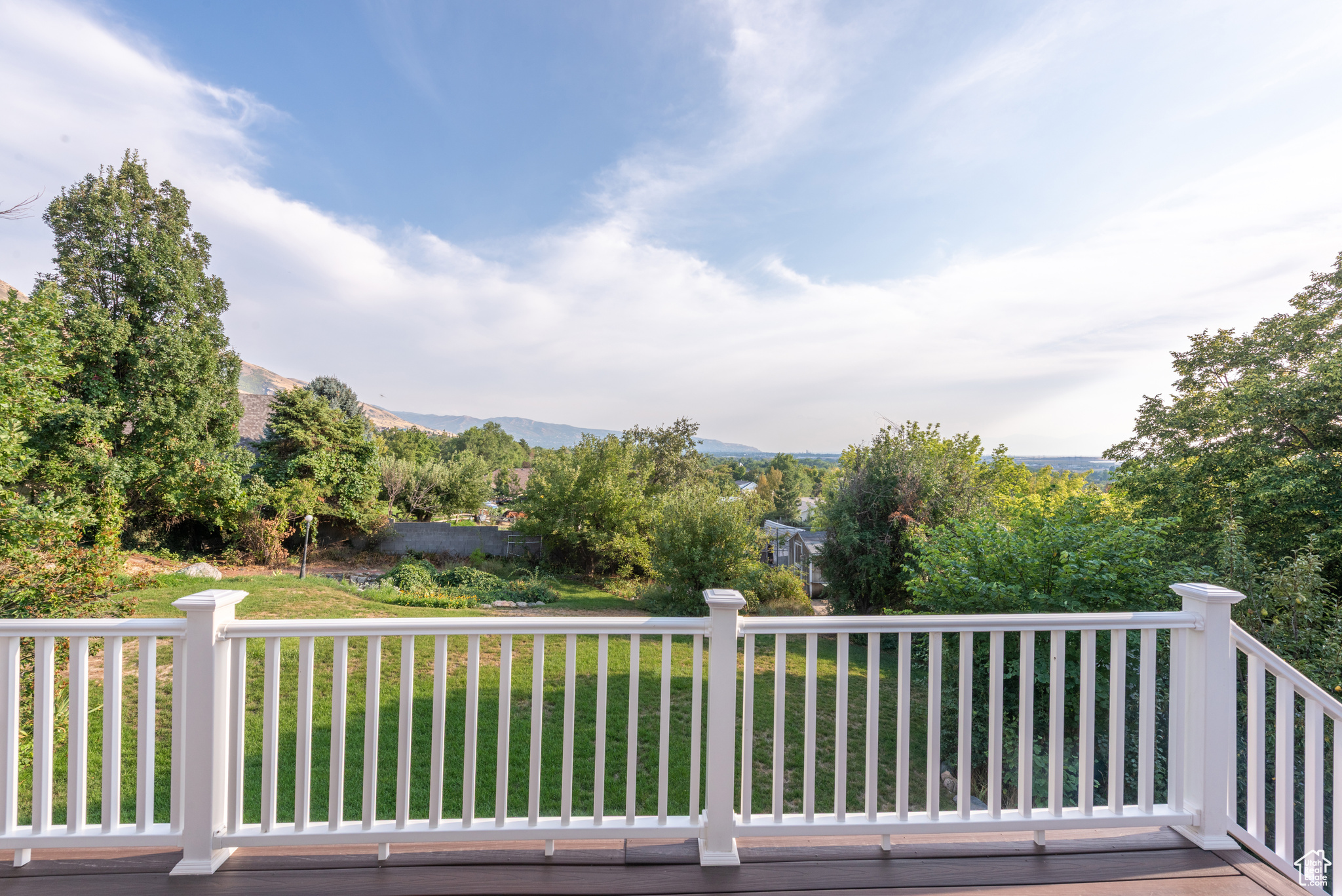 ROLLING HILLS ESTATES SUB - Residential