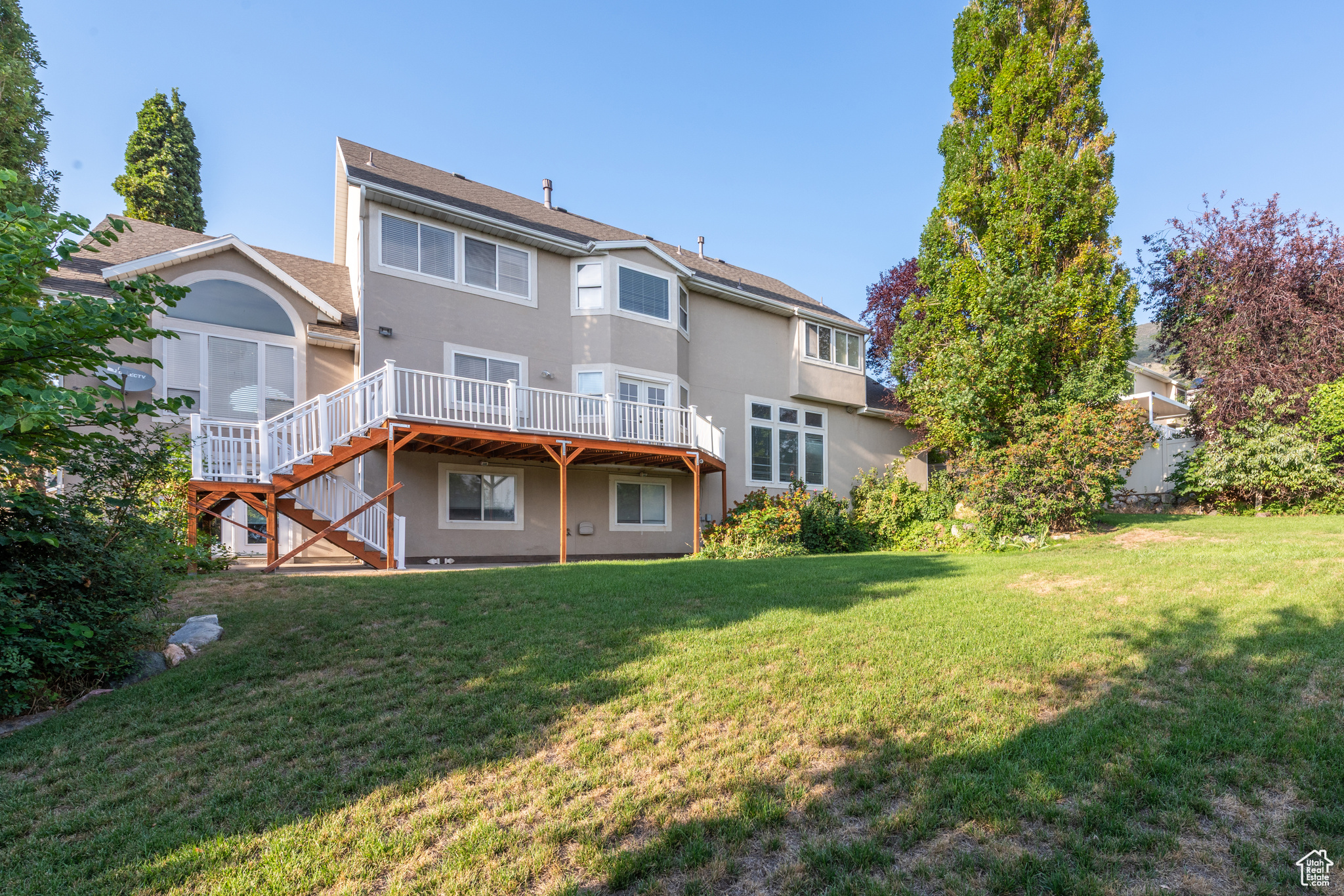 ROLLING HILLS ESTATES SUB - Residential