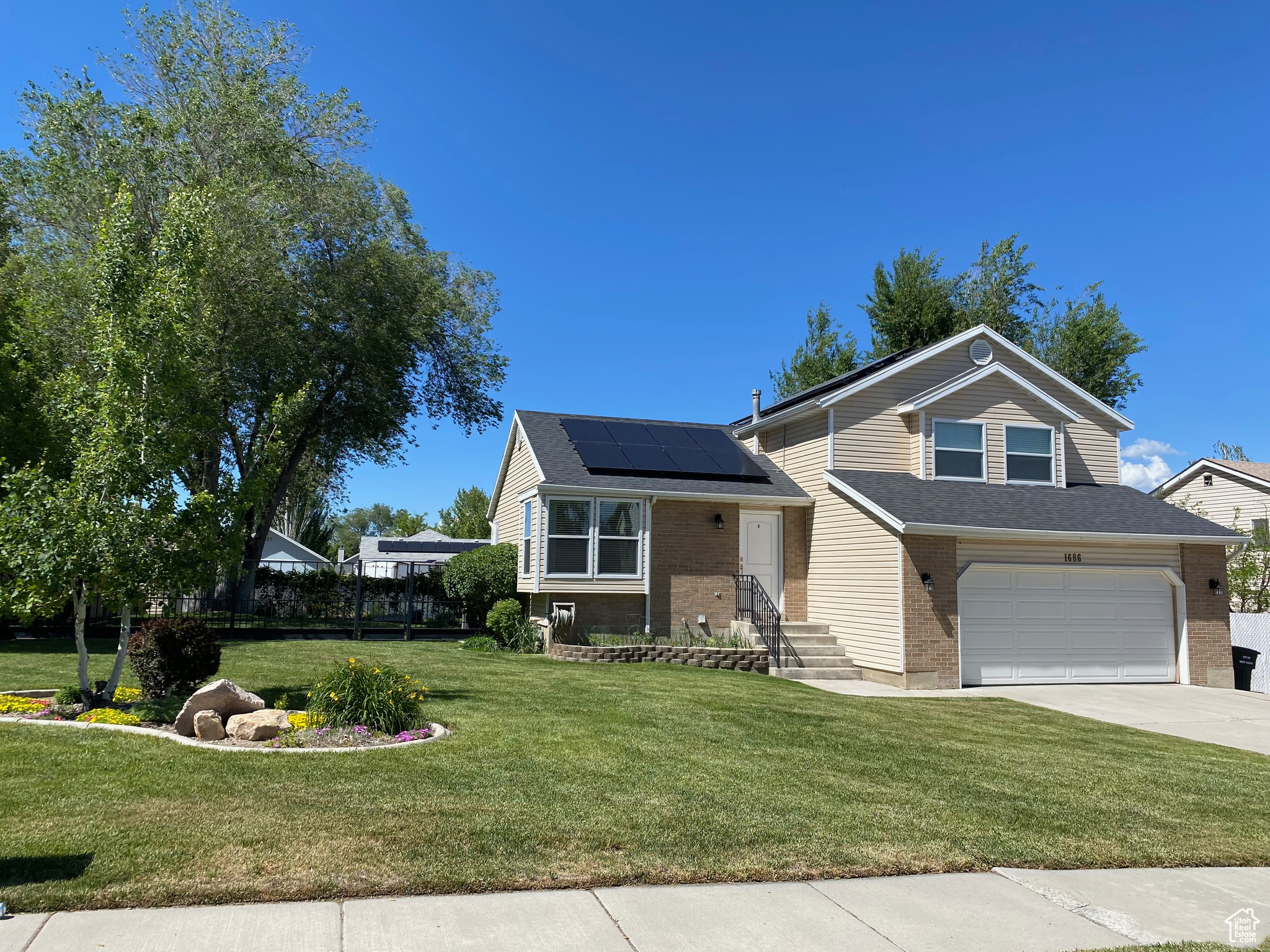 Updated, move in ready homes, that not only look incredible but also offer prime outdoor spaces are so hard to find, and here is your chance. This handsome West Jordan tri-level has been completely reimagined. Updated high quality windows, SOLAR (avg $8 per mo power bill), brand new kitchen, updated bathrooms, and the most impressive yard/outdoor space youll find in this price range. Sometimes the photos really do speak for themselves, and this is one of those instances. Quality of finish is unmatched, and the proximity to commuter access makes this home an obvious choice for those who want privacy yet easy access to the freeway. Must see agent remarks.