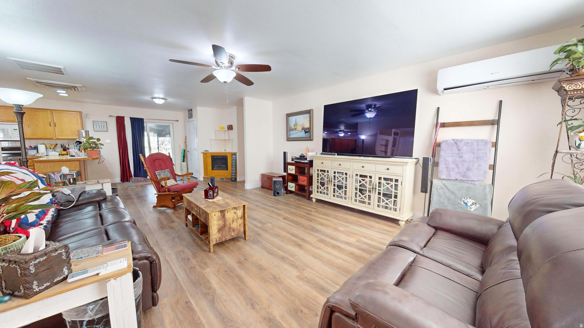 RAINBOW RANCHOS - Residential