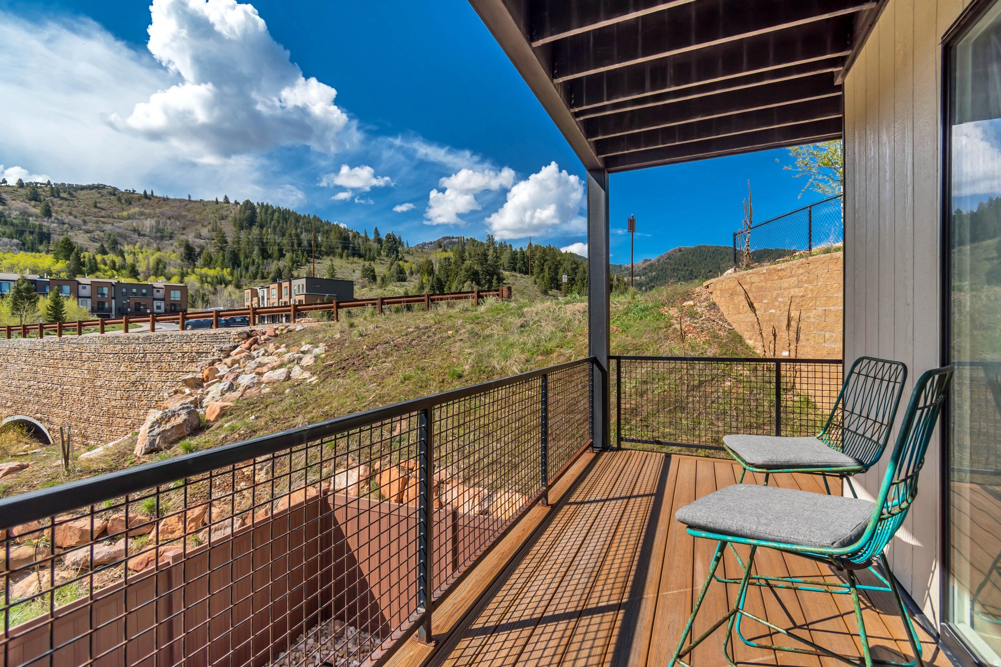 DISCOVERY RIDGE PHAS - Residential