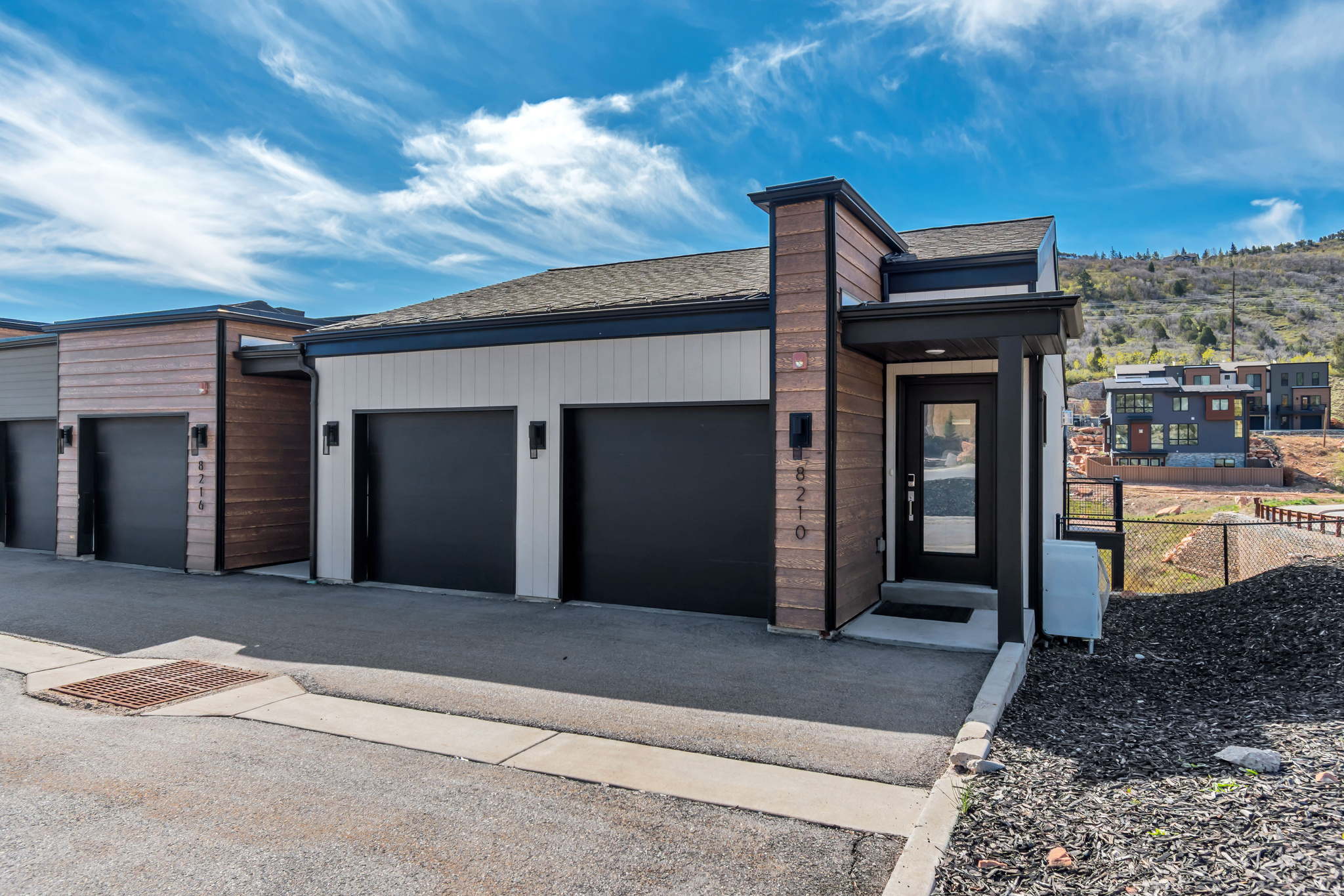 DISCOVERY RIDGE PHAS - Residential