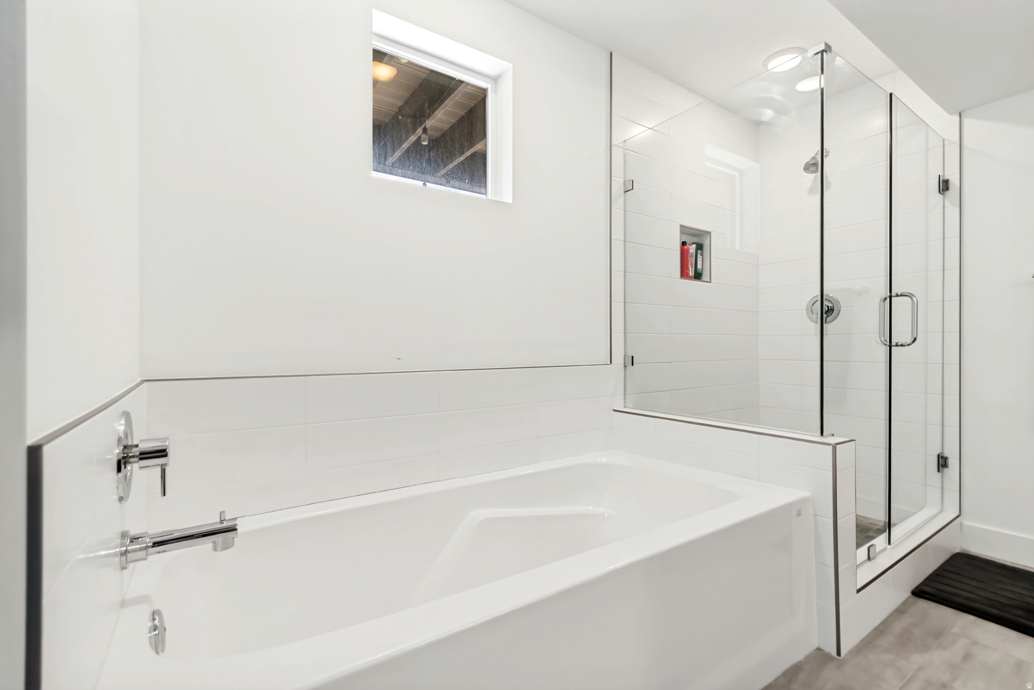 DISCOVERY RIDGE PHAS - Residential