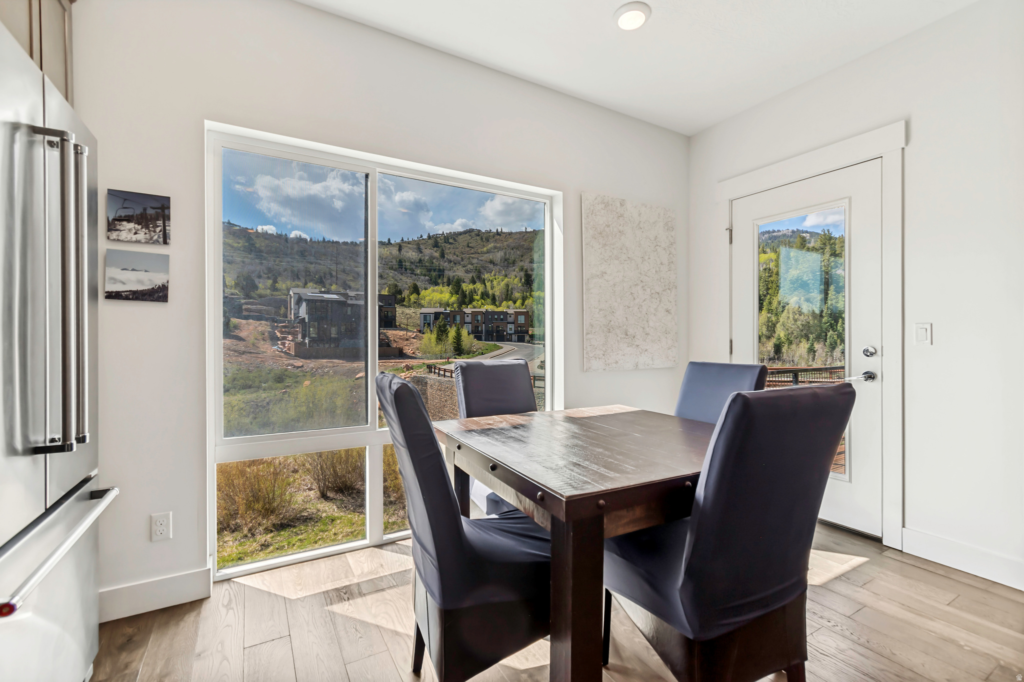 DISCOVERY RIDGE PHAS - Residential