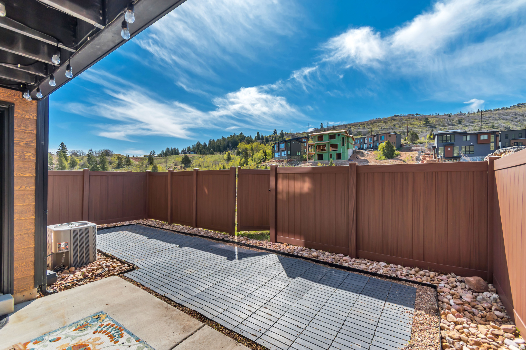 DISCOVERY RIDGE PHAS - Residential
