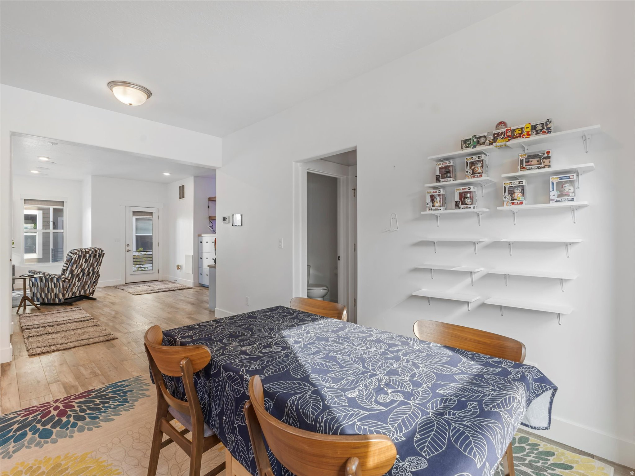 GRANTON SQUARE - Residential