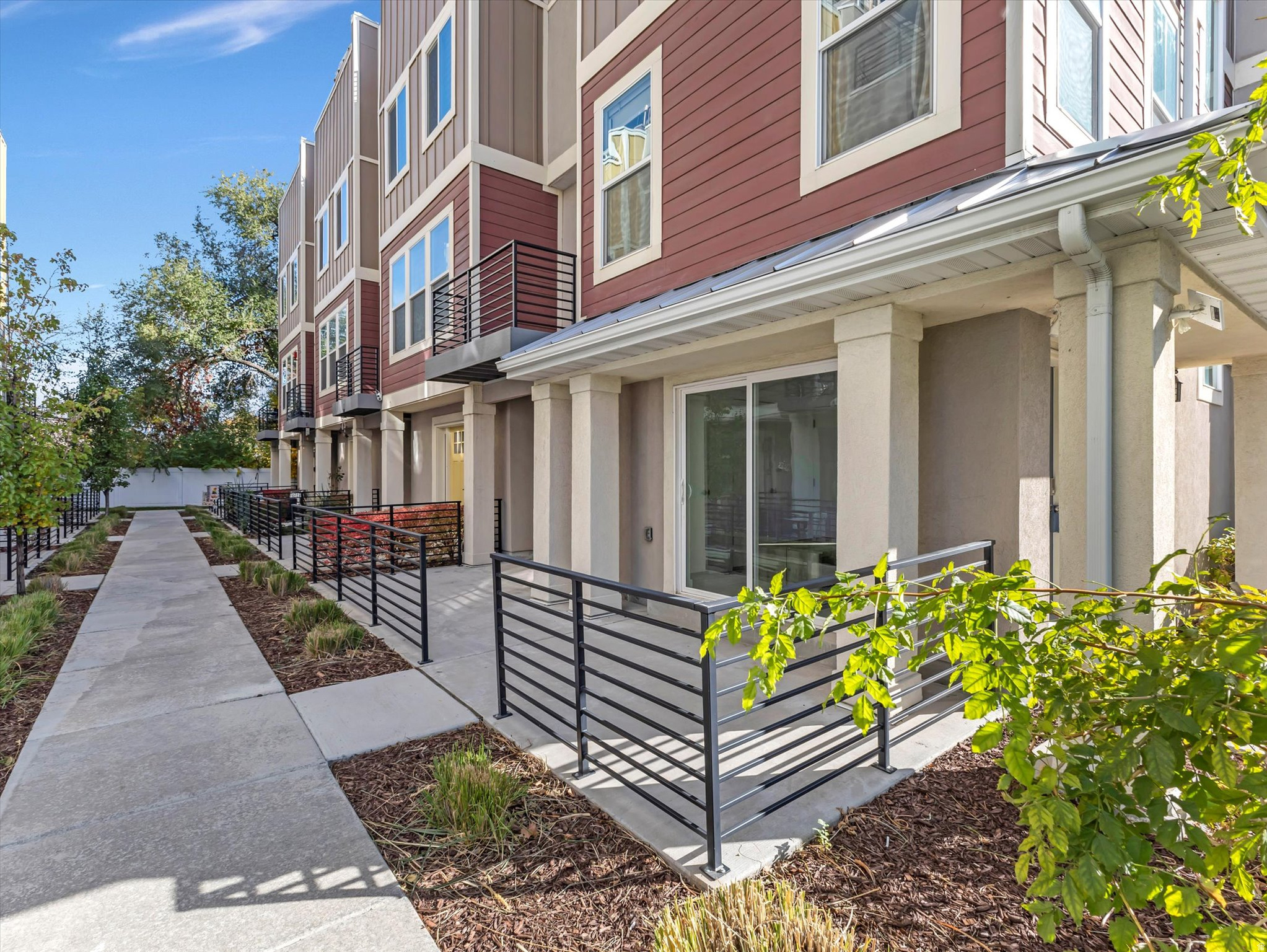 GRANTON SQUARE - Residential