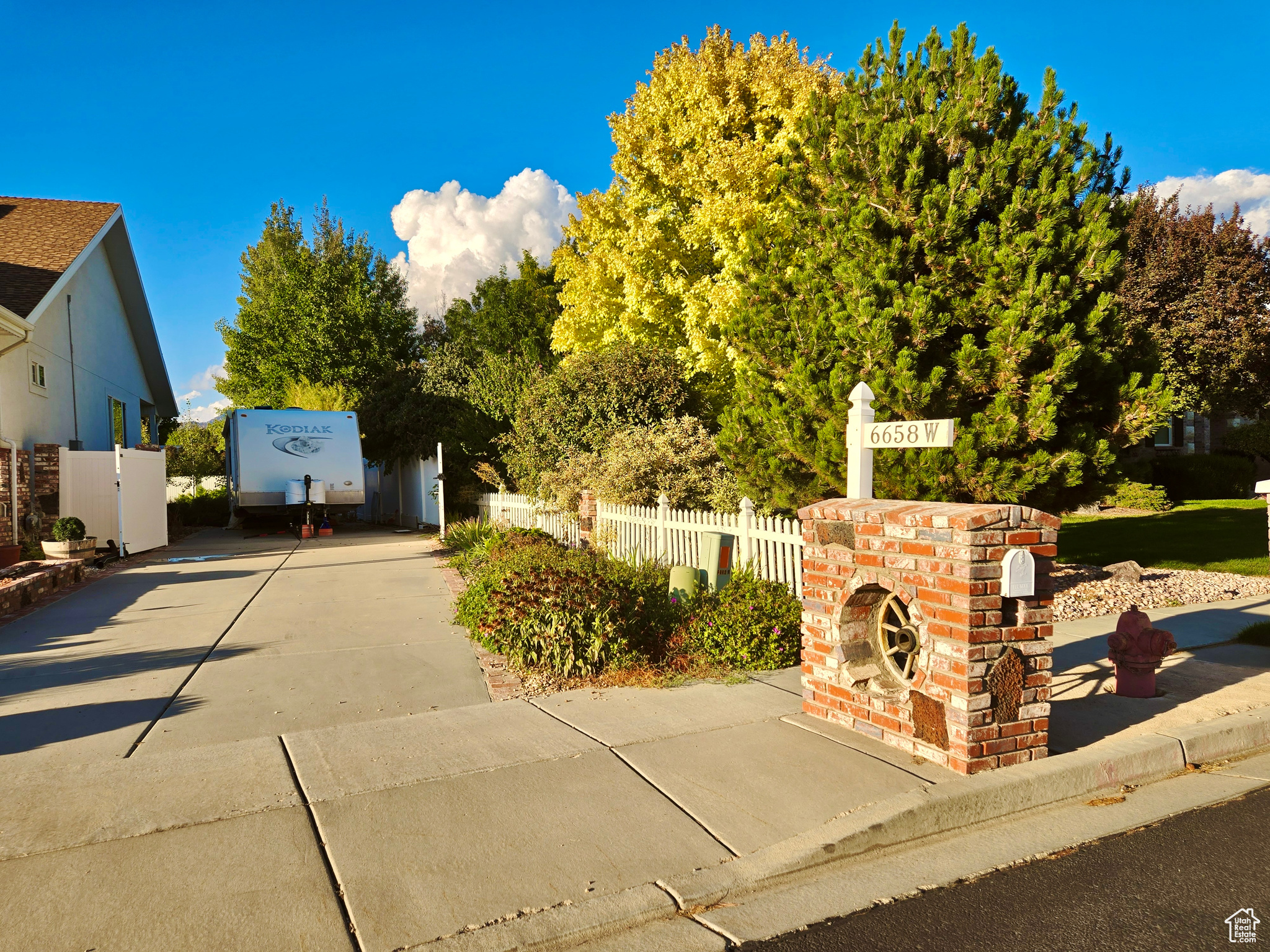 STEEPLE CHASE - Residential
