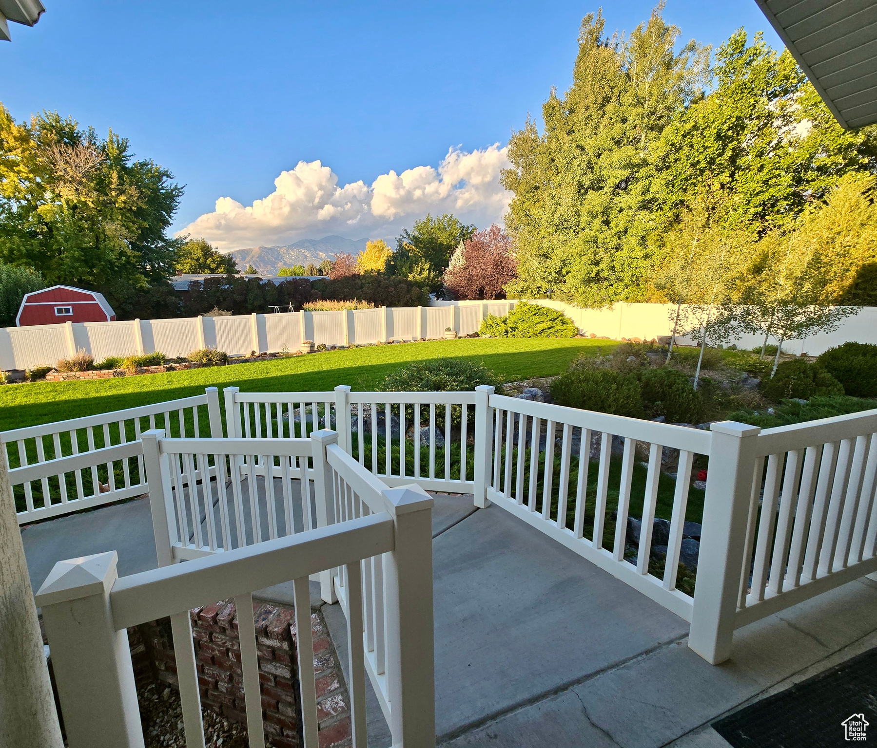 STEEPLE CHASE - Residential