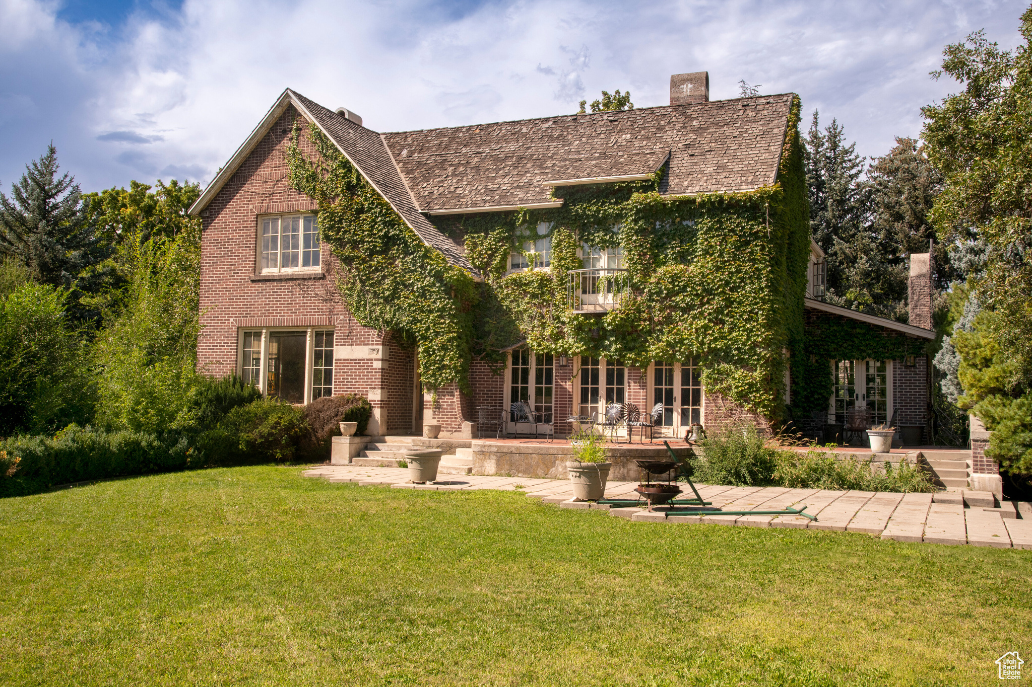 MOYLE PARK - Residential