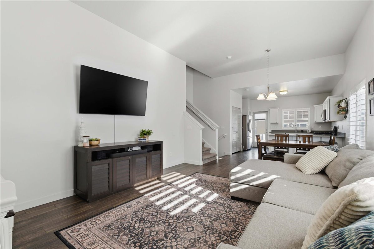 OVERLAND - Residential