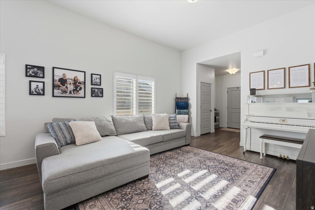 OVERLAND - Residential