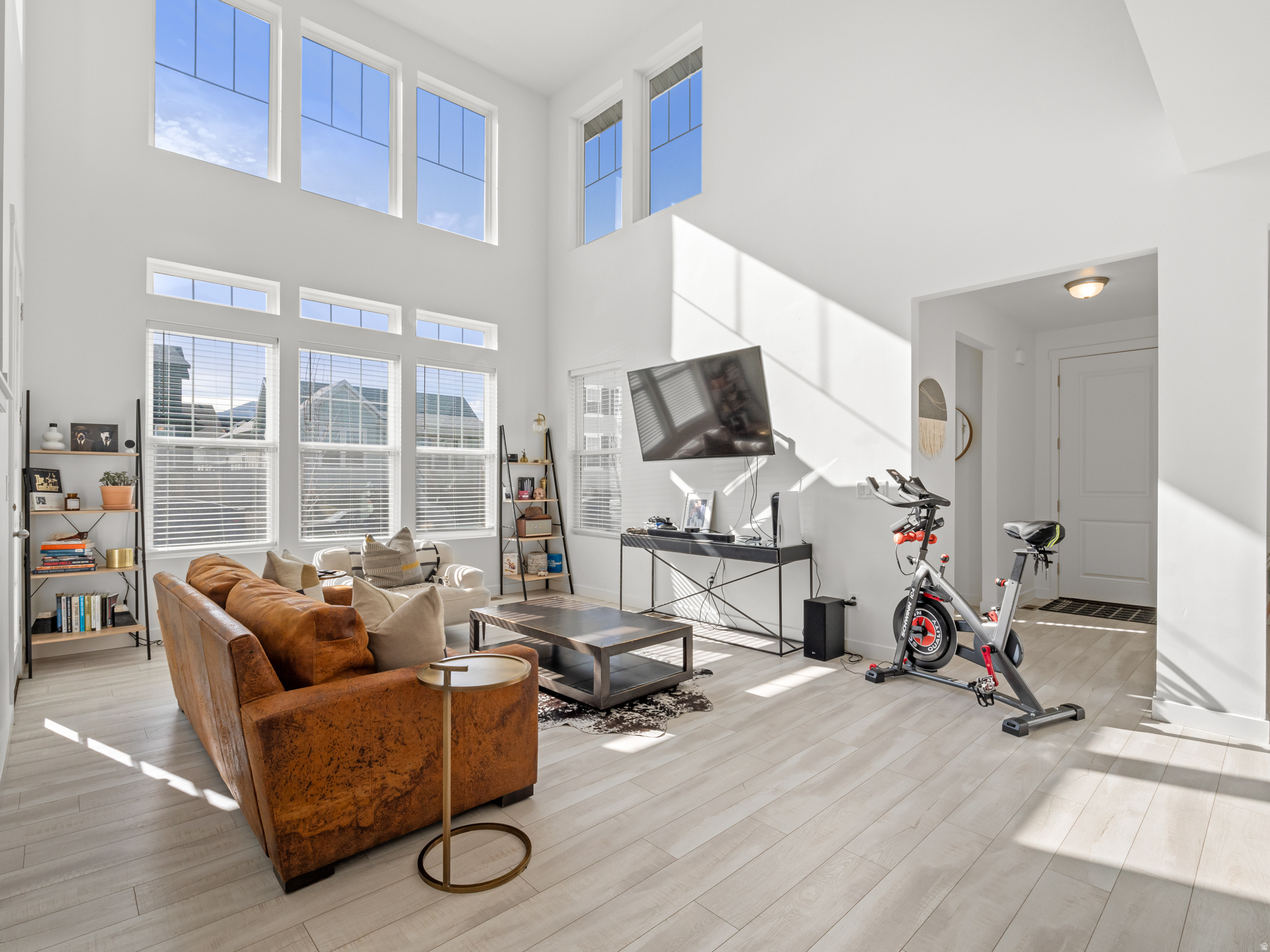 DAYBREAK - Residential