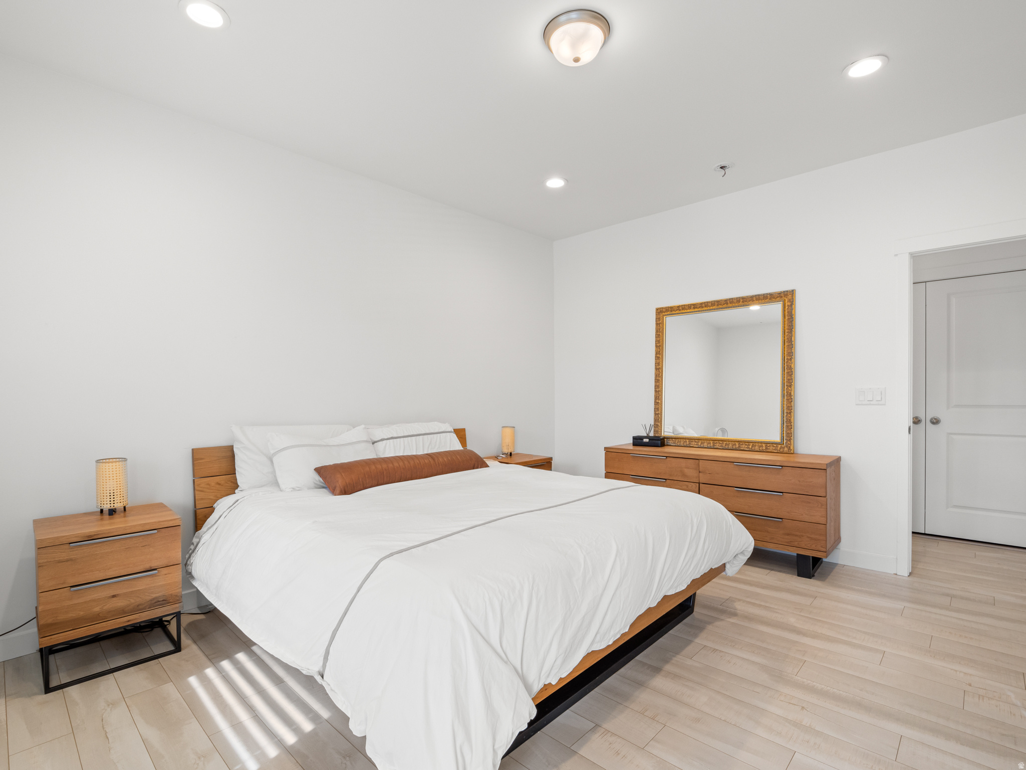 DAYBREAK - Residential