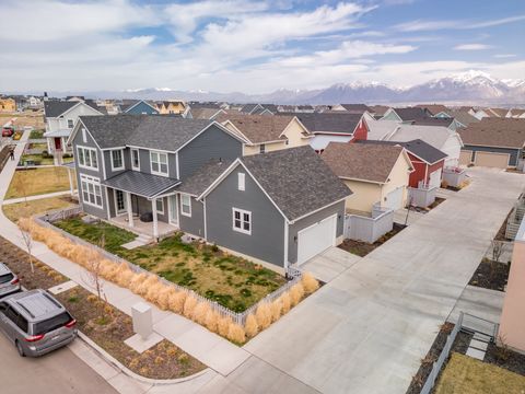 Tiny photo for 11517 S PEBBLE POND DR W, South Jordan, UT 84009 (MLS # 2147357)