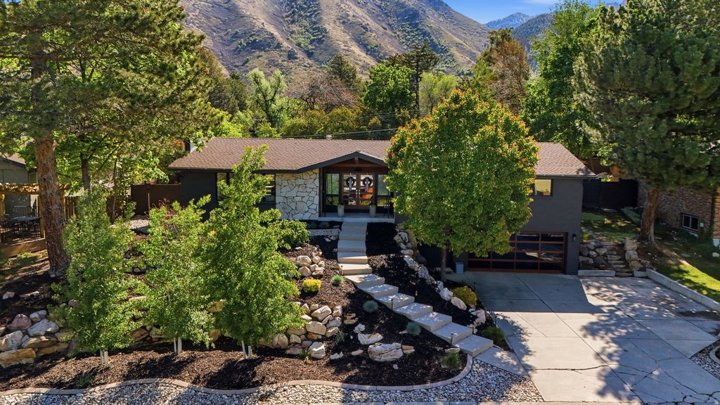 Photo of 4161 S JUPITER DR, Millcreek, UT 84124 (MLS # 2156140)