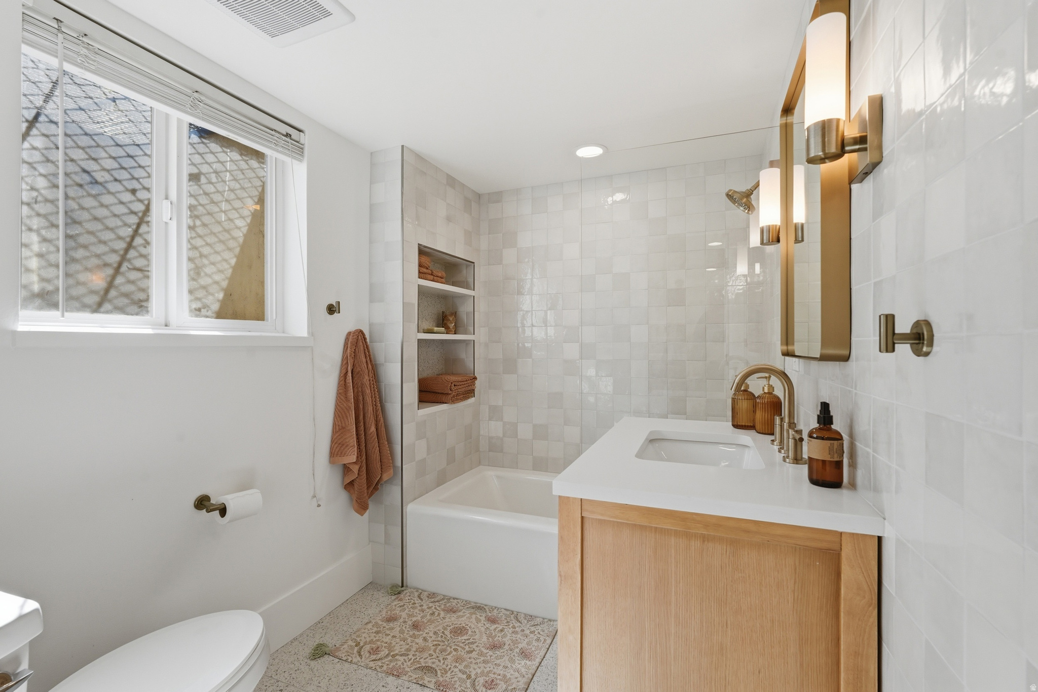 MOUNT OLYMPUS ACRES - Residential