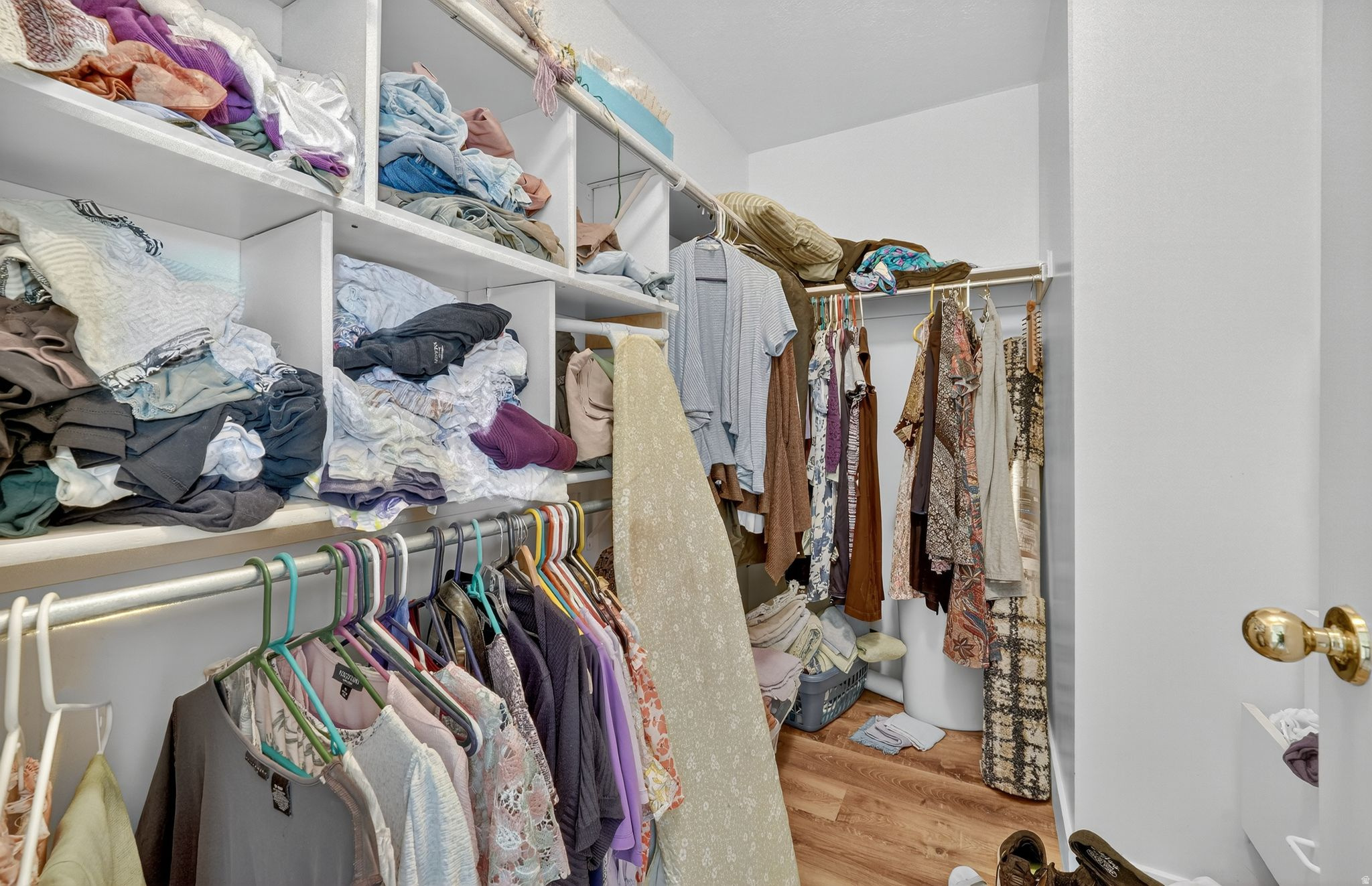 MEADOWS - Residential