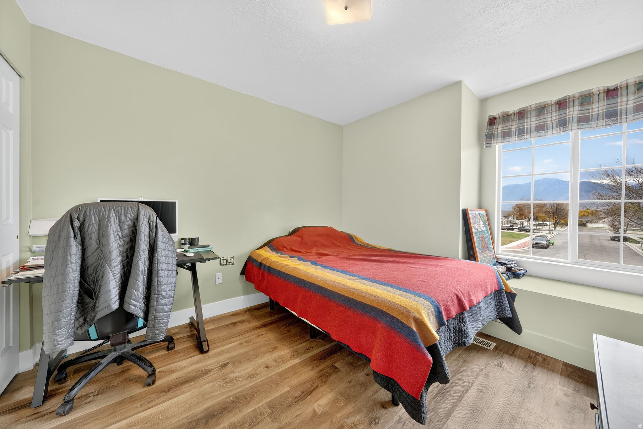 MEADOWS - Residential