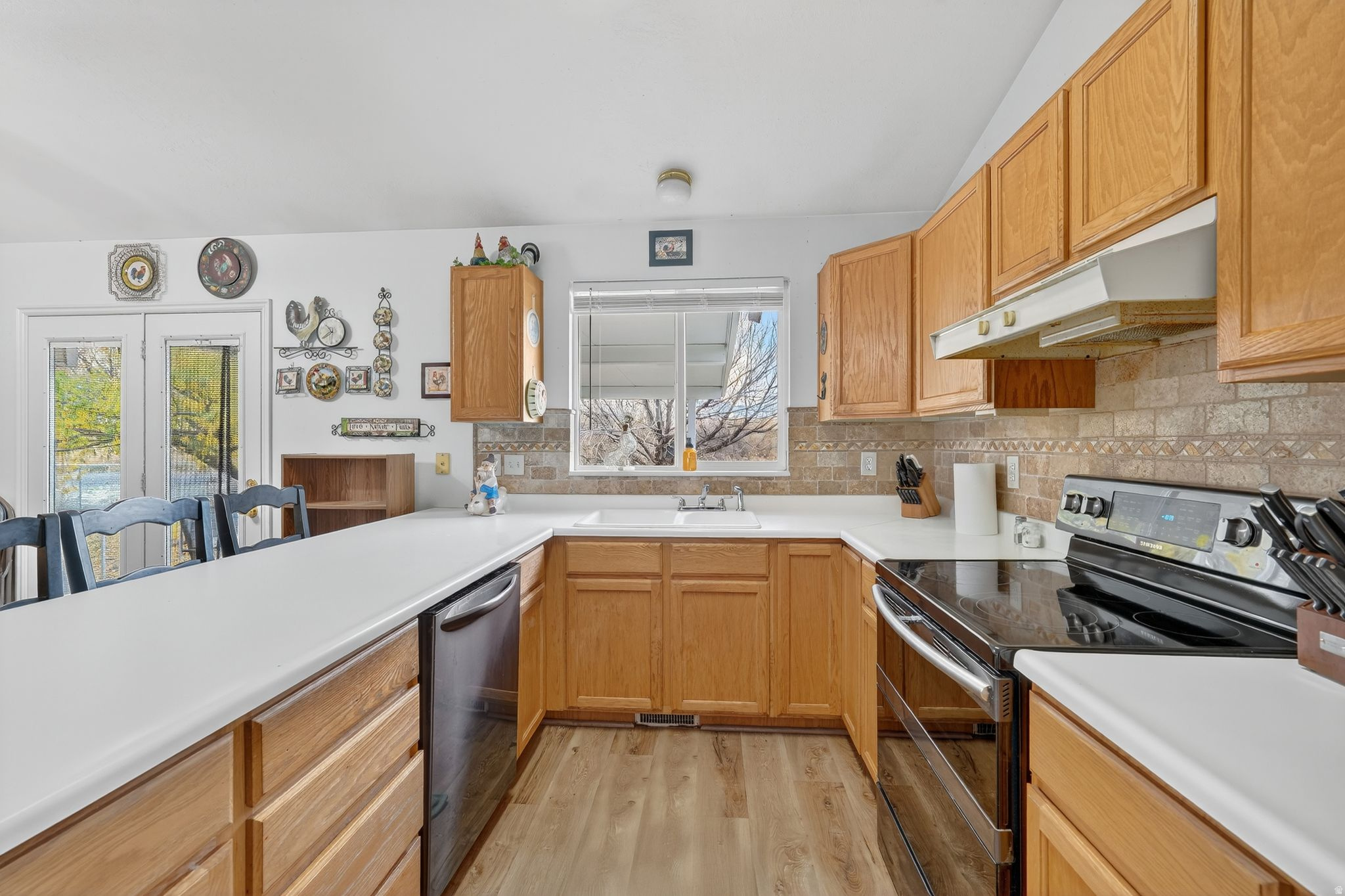 MEADOWS - Residential