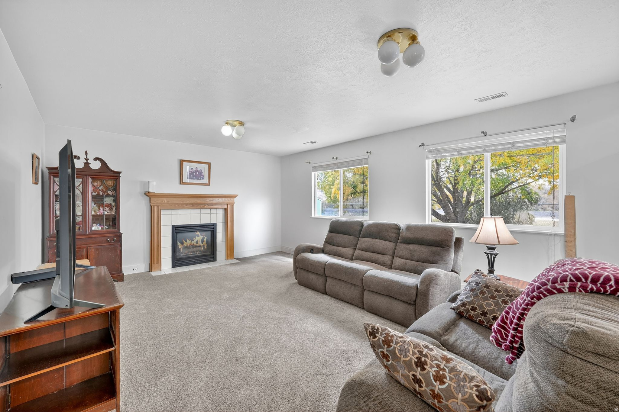 MEADOWS - Residential