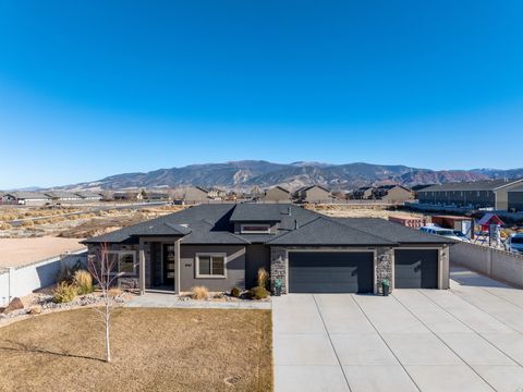 Photo of 1742 N 3175 W, Cedar City, UT 84721 (MLS # 2127081)