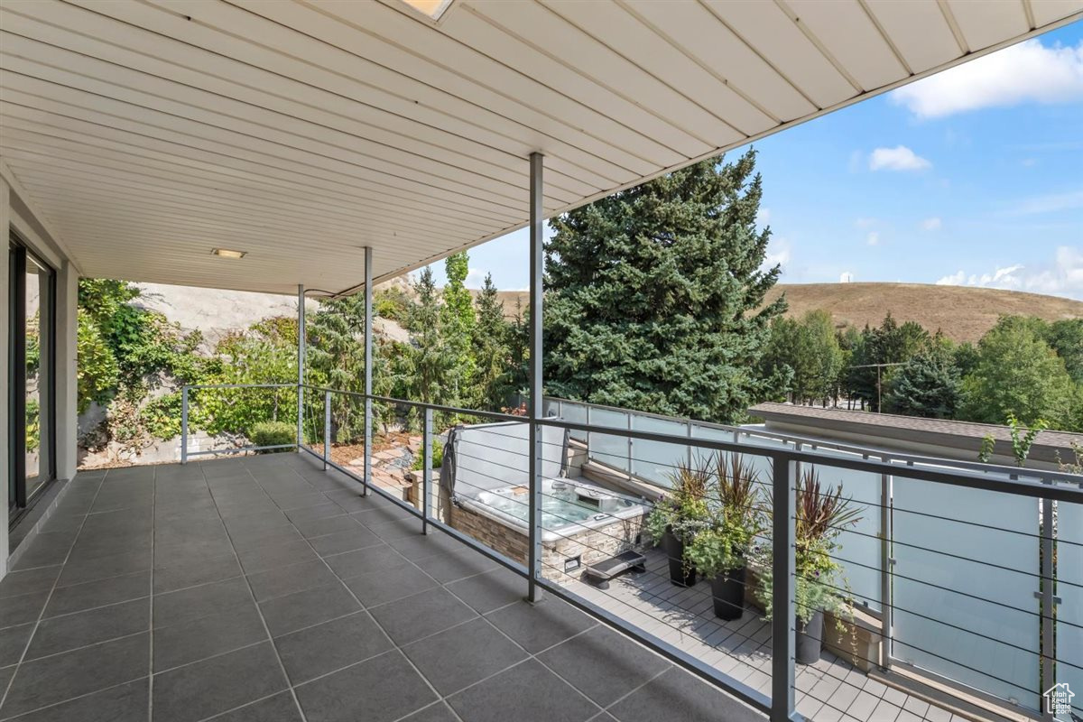 NORTHCREST - Residential