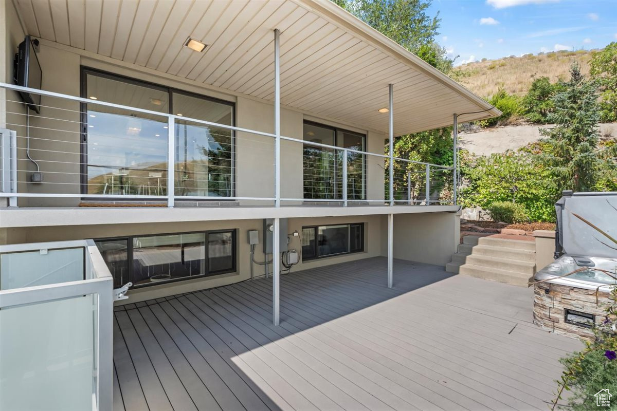 NORTHCREST - Residential