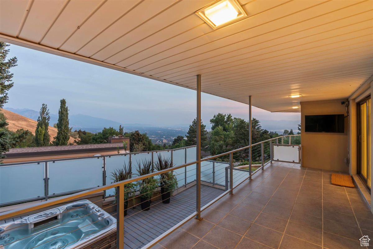 NORTHCREST - Residential