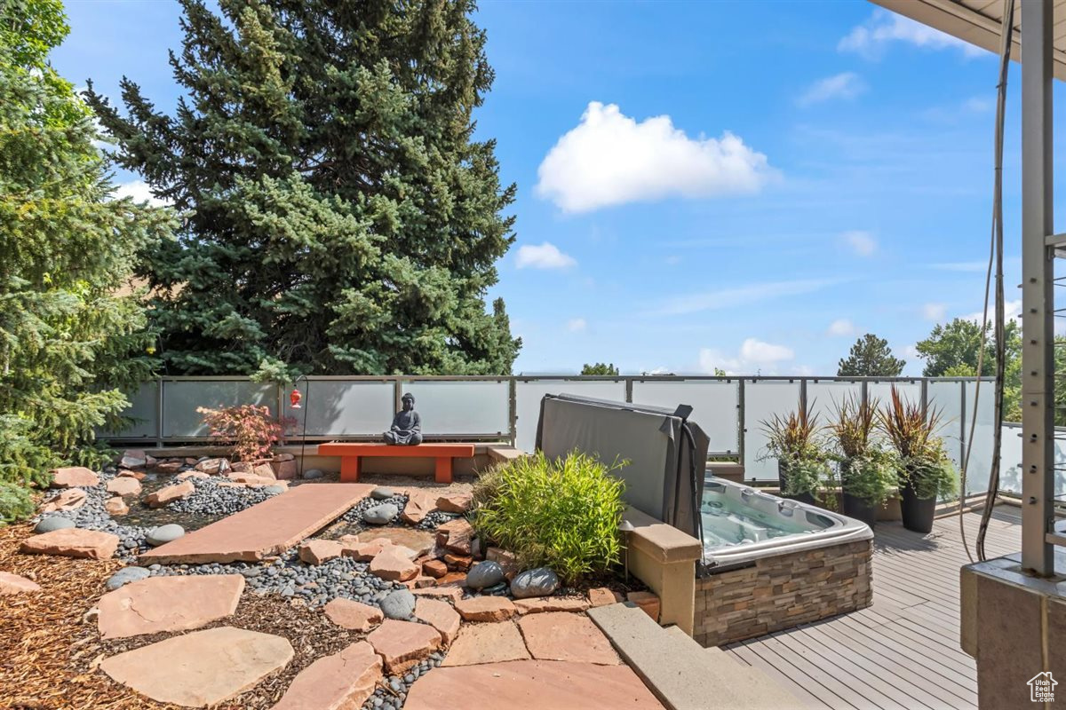 NORTHCREST - Residential