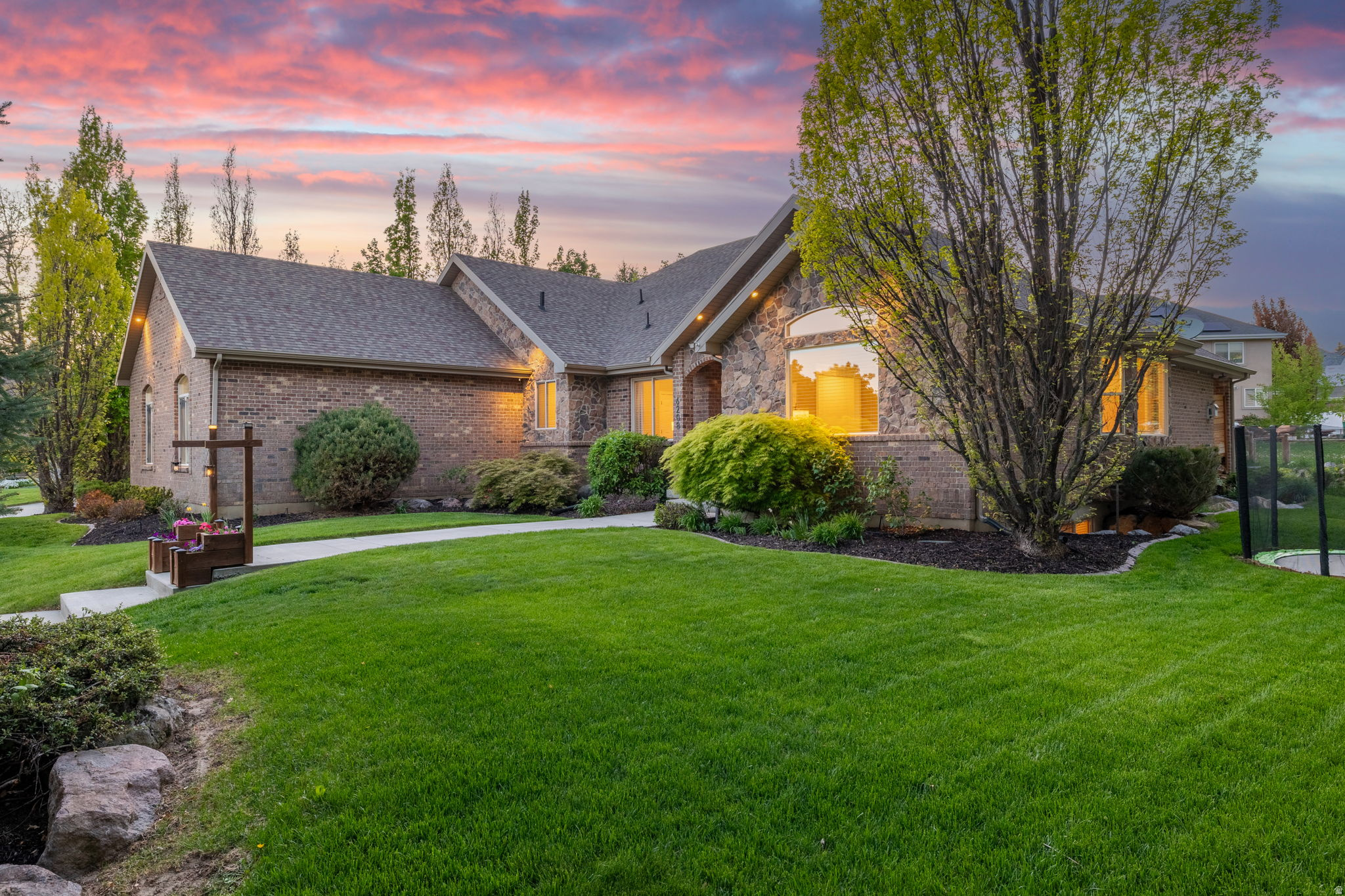 DRY CREEK BENCH - Residential