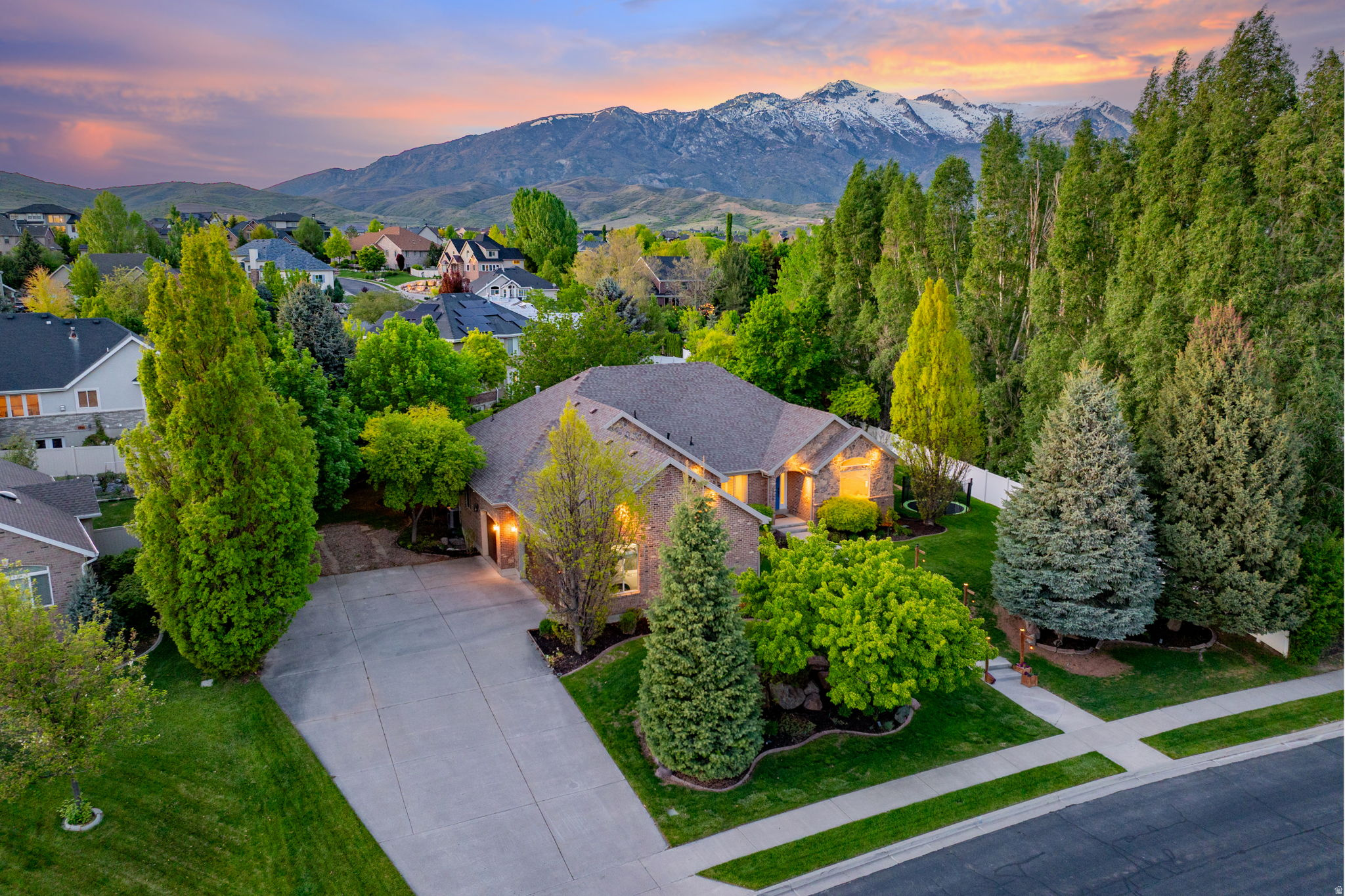 DRY CREEK BENCH - Residential