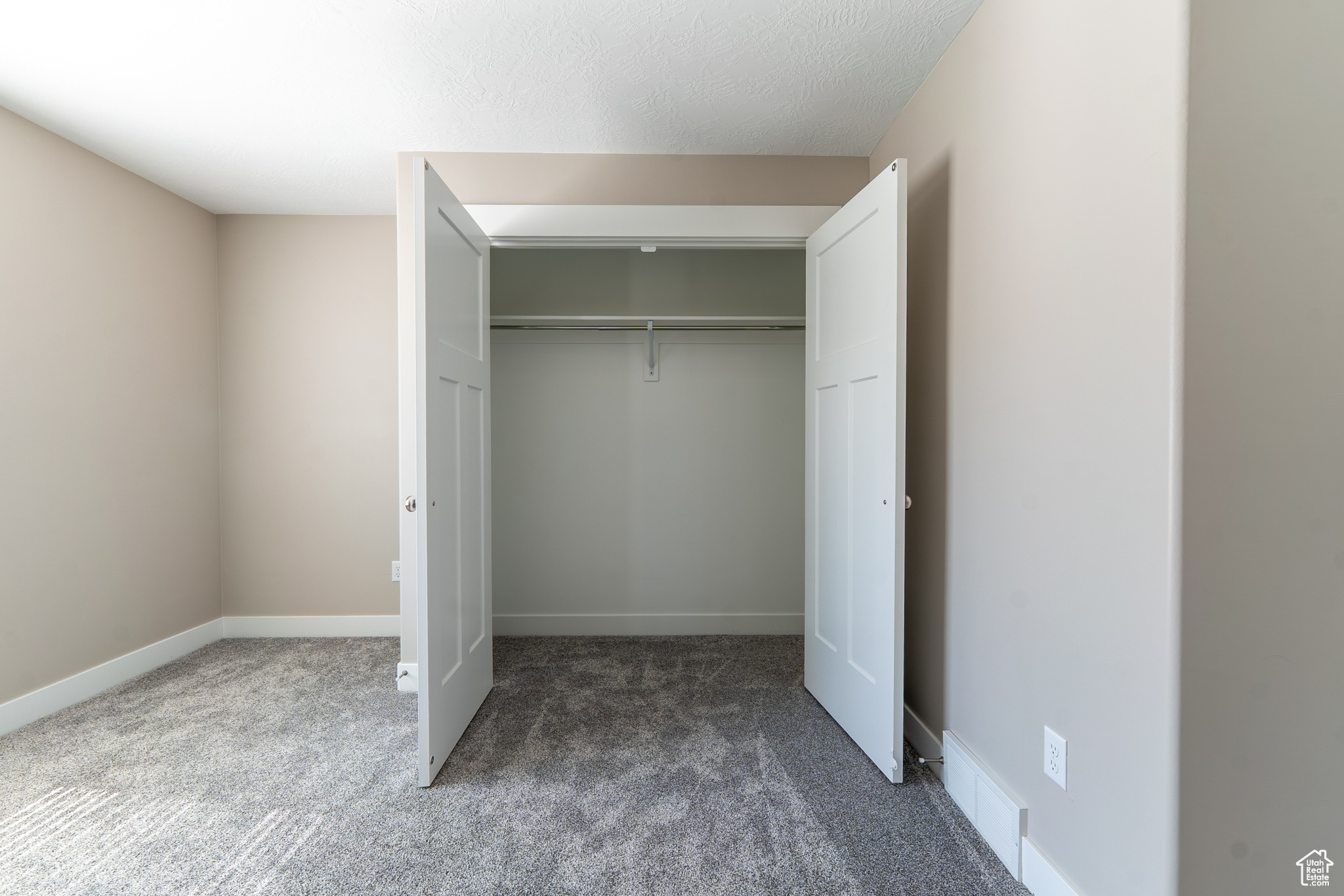 EAGLE POINT - Residential